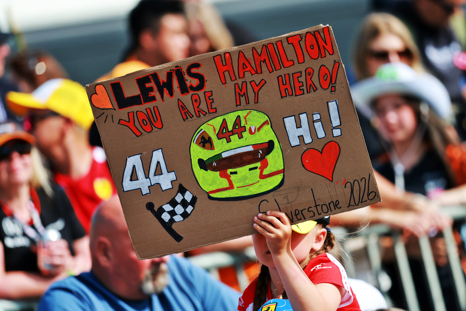 GP GRAN BRETAGNA, Circuit Atmosfera - young Lewis Hamilton (GBR) Ferrari fan.
03.07.2026. Formula 1 World Championship, Rd 9, British Grand Prix, Silverstone, England, Sprint Qualifiche Day.
- www.xpbimages.com, EMail: requests@xpbimages.com © Copyright: Charniaux / XPB Images