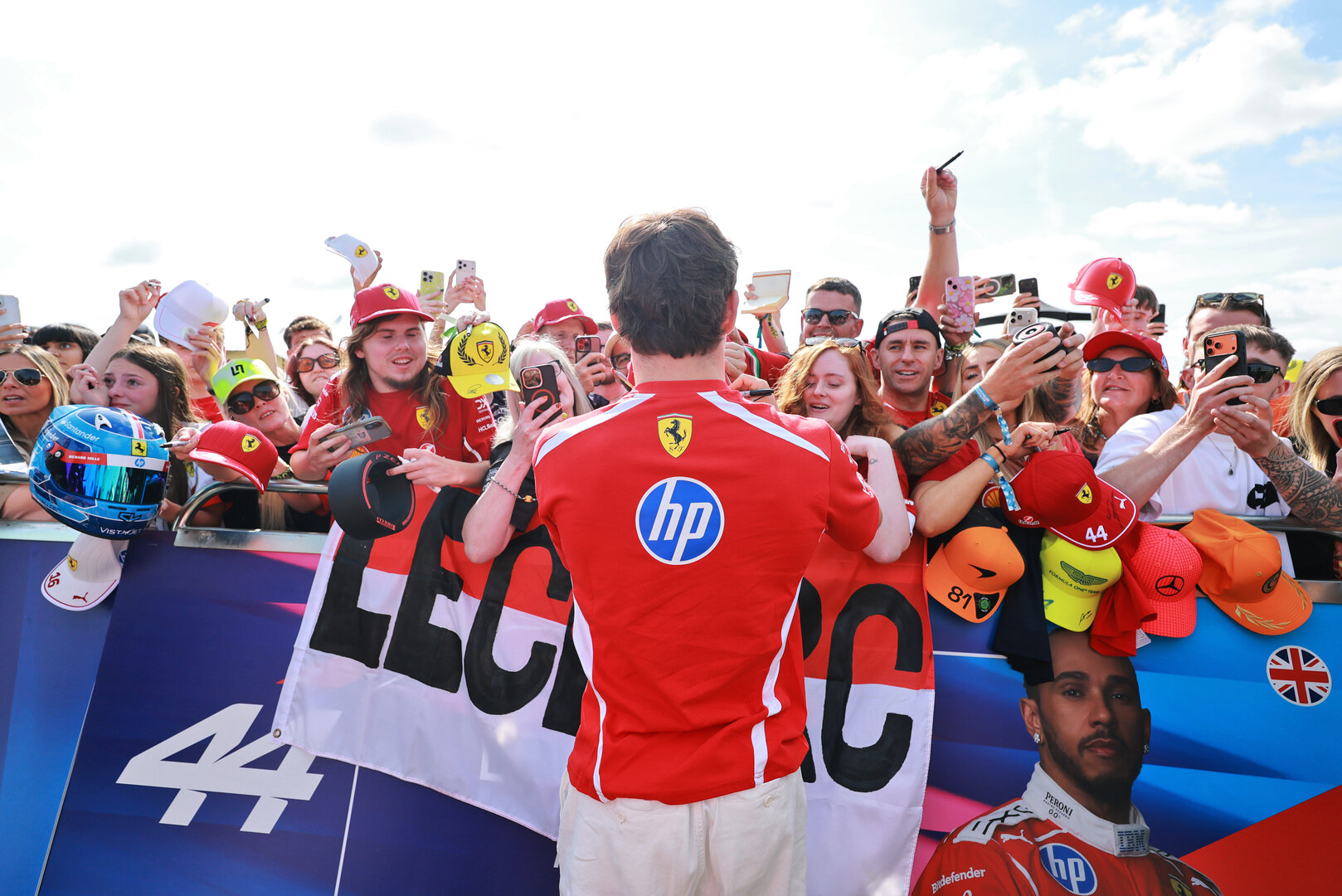 GP GRAN BRETAGNA, Charles Leclerc (MON) Ferrari with fans.
03.07.2026. Formula 1 World Championship, Rd 9, British Grand Prix, Silverstone, England, Sprint Qualifiche Day.
- www.xpbimages.com, EMail: requests@xpbimages.com © Copyright: Moy / XPB Images
