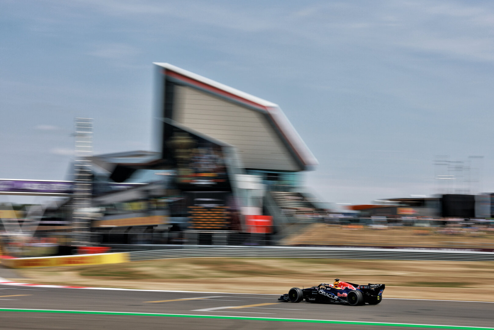 GP GRAN BRETAGNA, Max Verstappen (NLD) Red Bull Racing RB22.
03.07.2026. Formula 1 World Championship, Rd 9, British Grand Prix, Silverstone, England, Sprint Qualifiche Day.
- www.xpbimages.com, EMail: requests@xpbimages.com © Copyright: Moy / XPB Images
