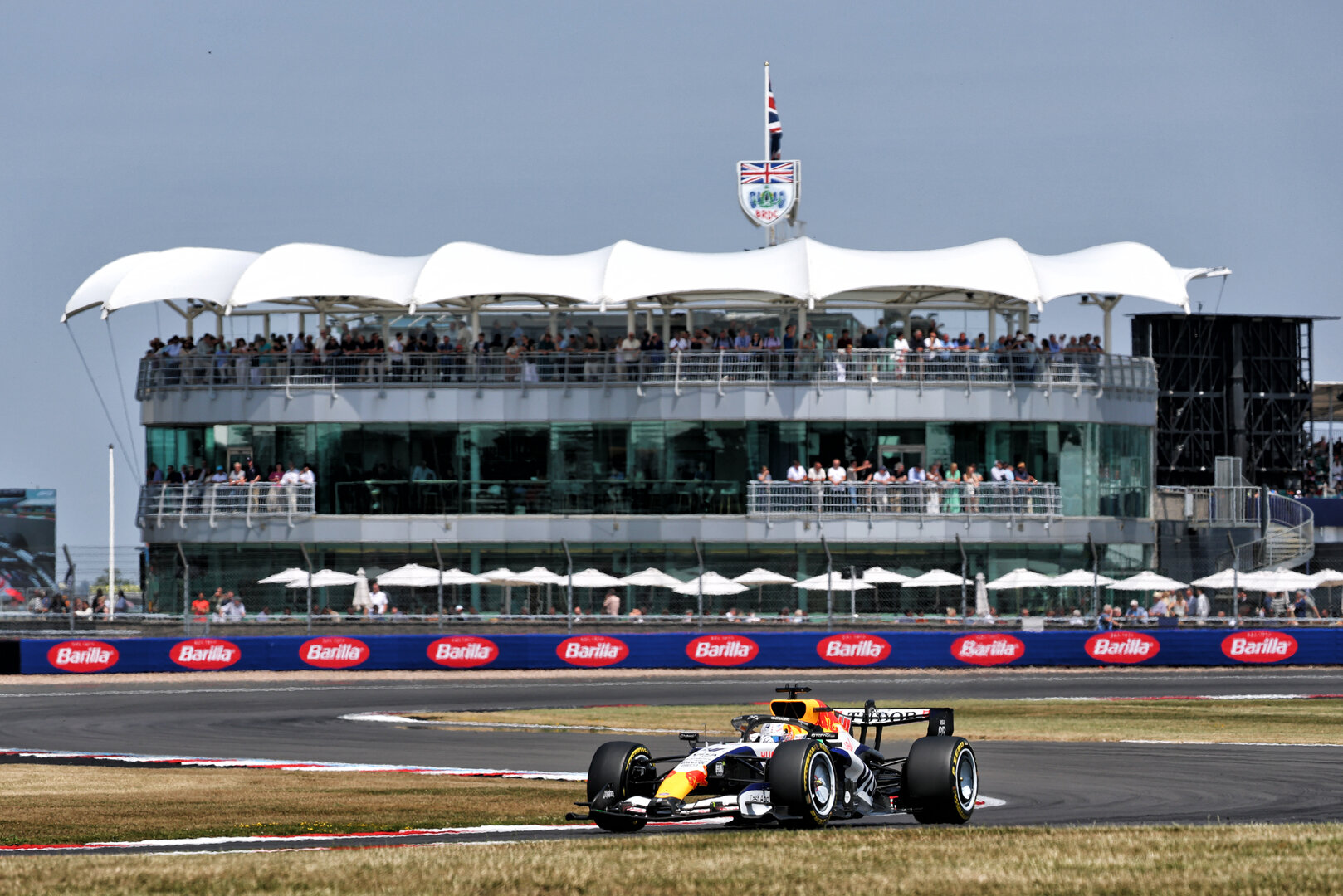 GP GRAN BRETAGNA, Arvid Lindblad (GBR) Racing Bulls Formula One Team VCARB 03.
03.07.2026. Formula 1 World Championship, Rd 9, British Grand Prix, Silverstone, England, Sprint Qualifiche Day.
- www.xpbimages.com, EMail: requests@xpbimages.com © Copyright: Bearne / XPB Images