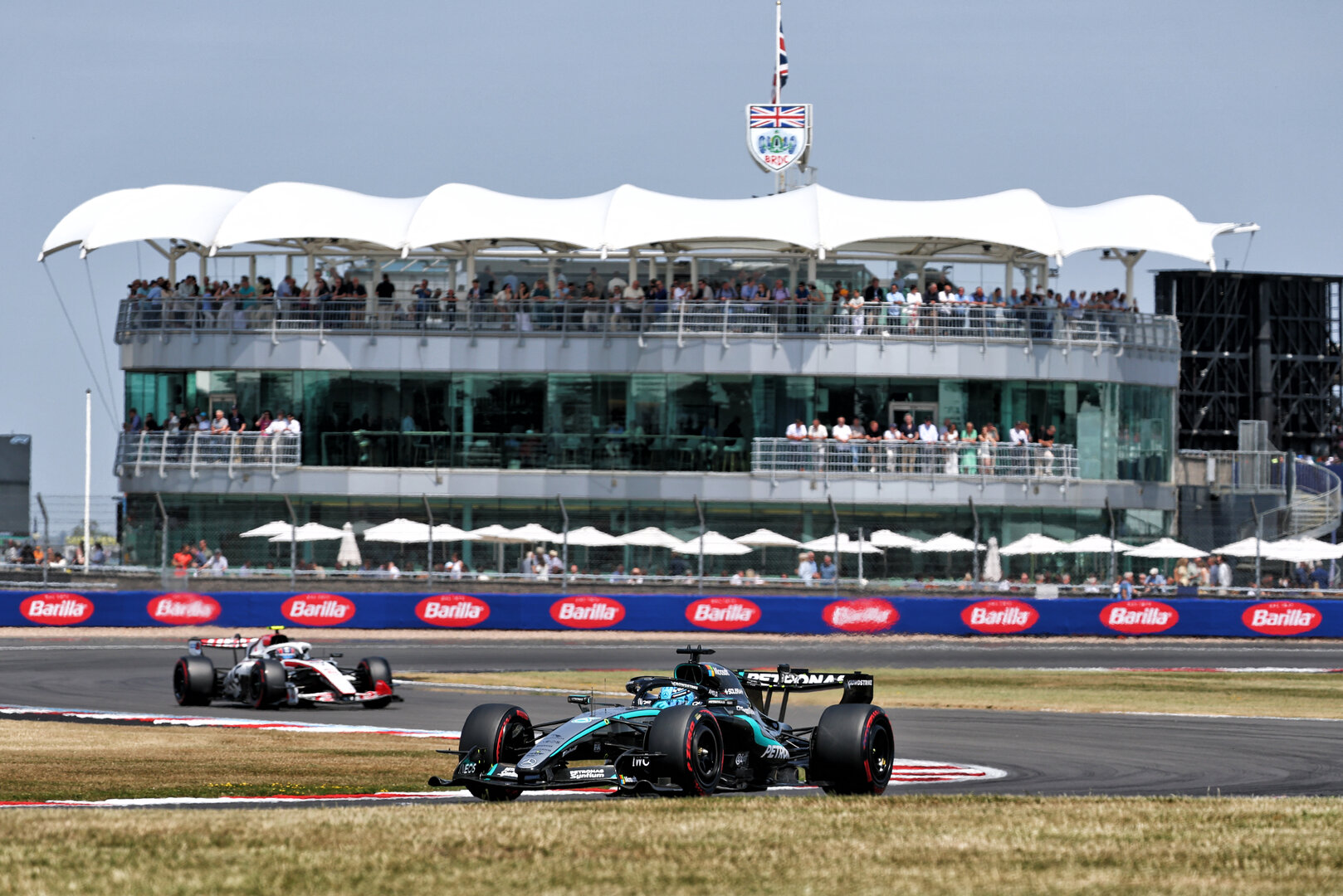 GP GRAN BRETAGNA, George Russell (GBR) Mercedes AMG Formula One Team W17.
03.07.2026. Formula 1 World Championship, Rd 9, British Grand Prix, Silverstone, England, Sprint Qualifiche Day.
- www.xpbimages.com, EMail: requests@xpbimages.com © Copyright: Bearne / XPB Images