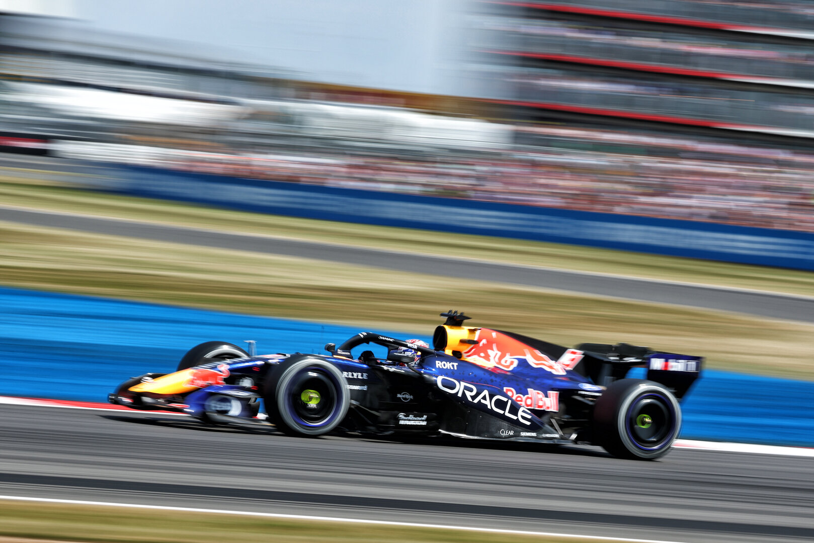 GP GRAN BRETAGNA, Max Verstappen (NLD) Red Bull Racing RB22.
03.07.2026. Formula 1 World Championship, Rd 9, British Grand Prix, Silverstone, England, Sprint Qualifiche Day.
- www.xpbimages.com, EMail: requests@xpbimages.com © Copyright: Bearne / XPB Images