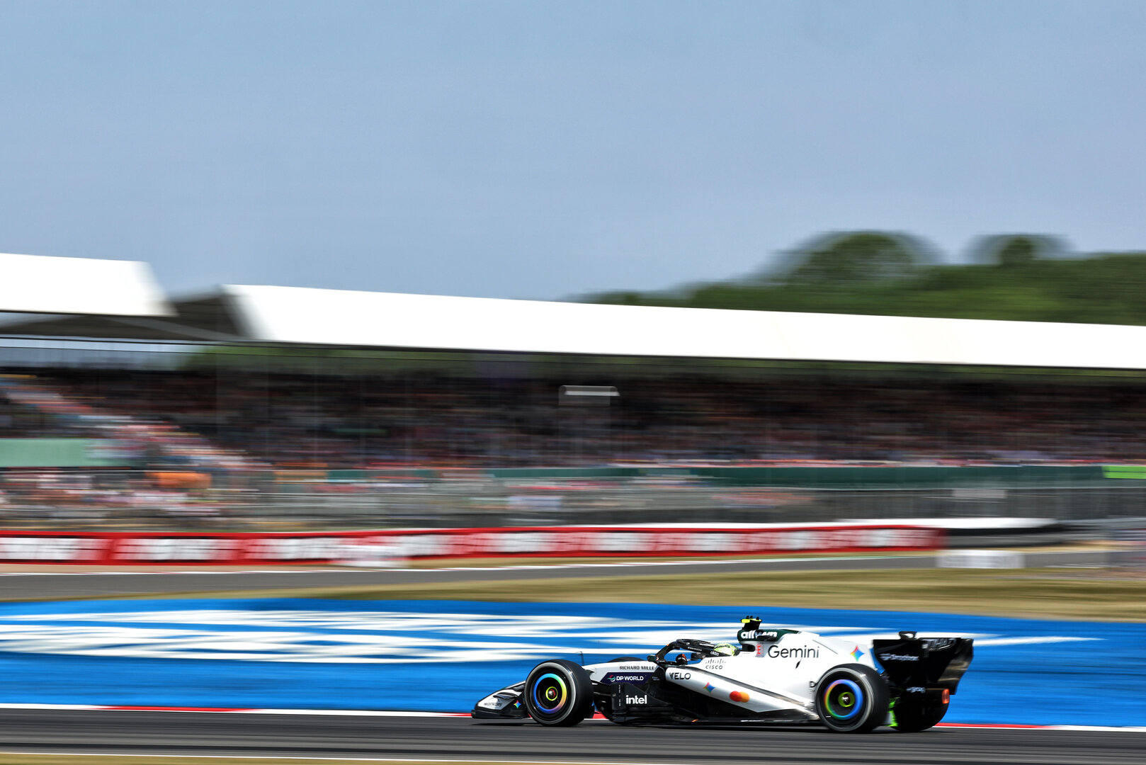 GP GRAN BRETAGNA, Lando Norris (GBR) McLaren F1 Team MCL40.
03.07.2026. Formula 1 World Championship, Rd 9, British Grand Prix, Silverstone, England, Sprint Qualifiche Day.
- www.xpbimages.com, EMail: requests@xpbimages.com © Copyright: Bearne / XPB Images