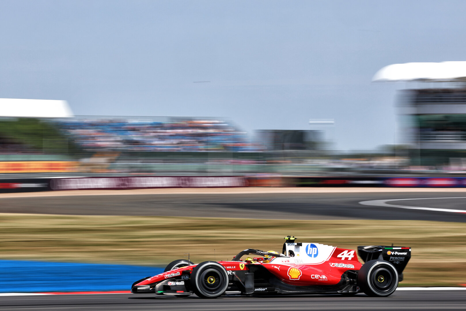 GP GRAN BRETAGNA, Lewis Hamilton (GBR) Ferrari SF-26.
03.07.2026. Formula 1 World Championship, Rd 9, British Grand Prix, Silverstone, England, Sprint Qualifiche Day.
- www.xpbimages.com, EMail: requests@xpbimages.com © Copyright: Bearne / XPB Images