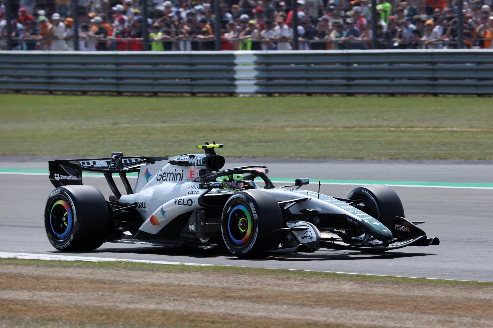 GP GRAN BRETAGNA, Lando Norris (GBR) McLaren F1 Team MCL40.
03.07.2026. Formula 1 World Championship, Rd 9, British Grand Prix, Silverstone, England, Sprint Qualifiche Day.
- www.xpbimages.com, EMail: requests@xpbimages.com © Copyright: Davenport / XPB Images