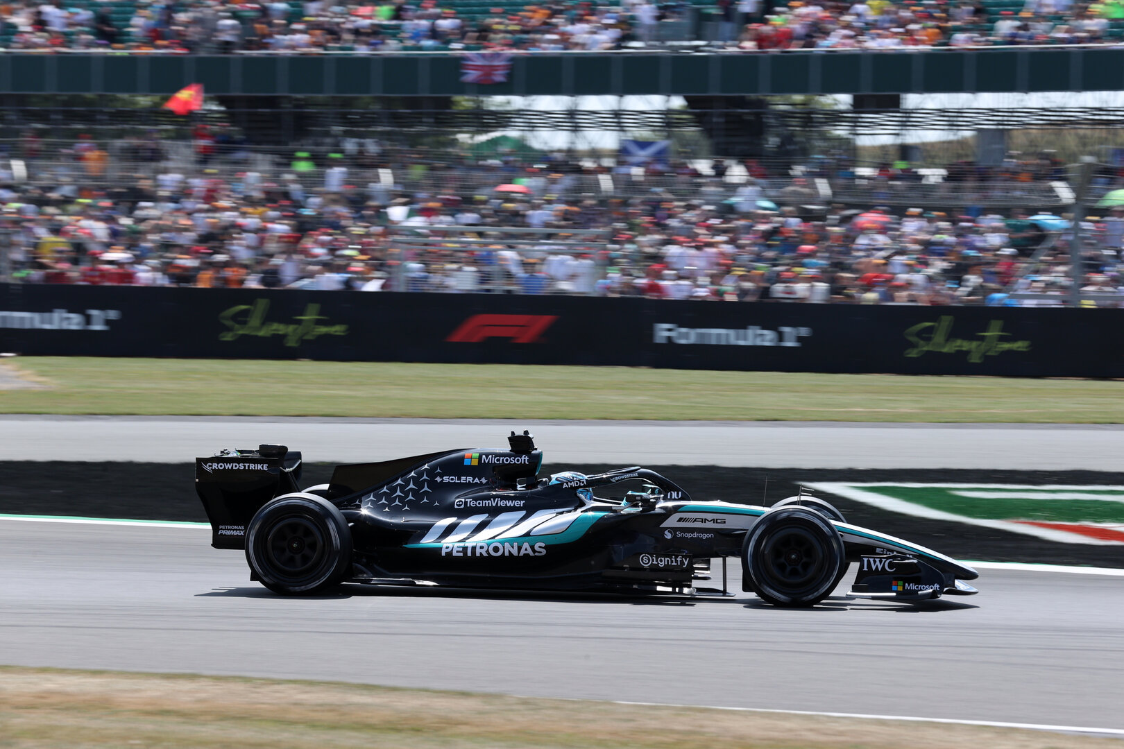 GP GRAN BRETAGNA, George Russell (GBR) Mercedes AMG Formula One Team W17.
03.07.2026. Formula 1 World Championship, Rd 9, British Grand Prix, Silverstone, England, Sprint Qualifiche Day.
- www.xpbimages.com, EMail: requests@xpbimages.com © Copyright: Davenport / XPB Images