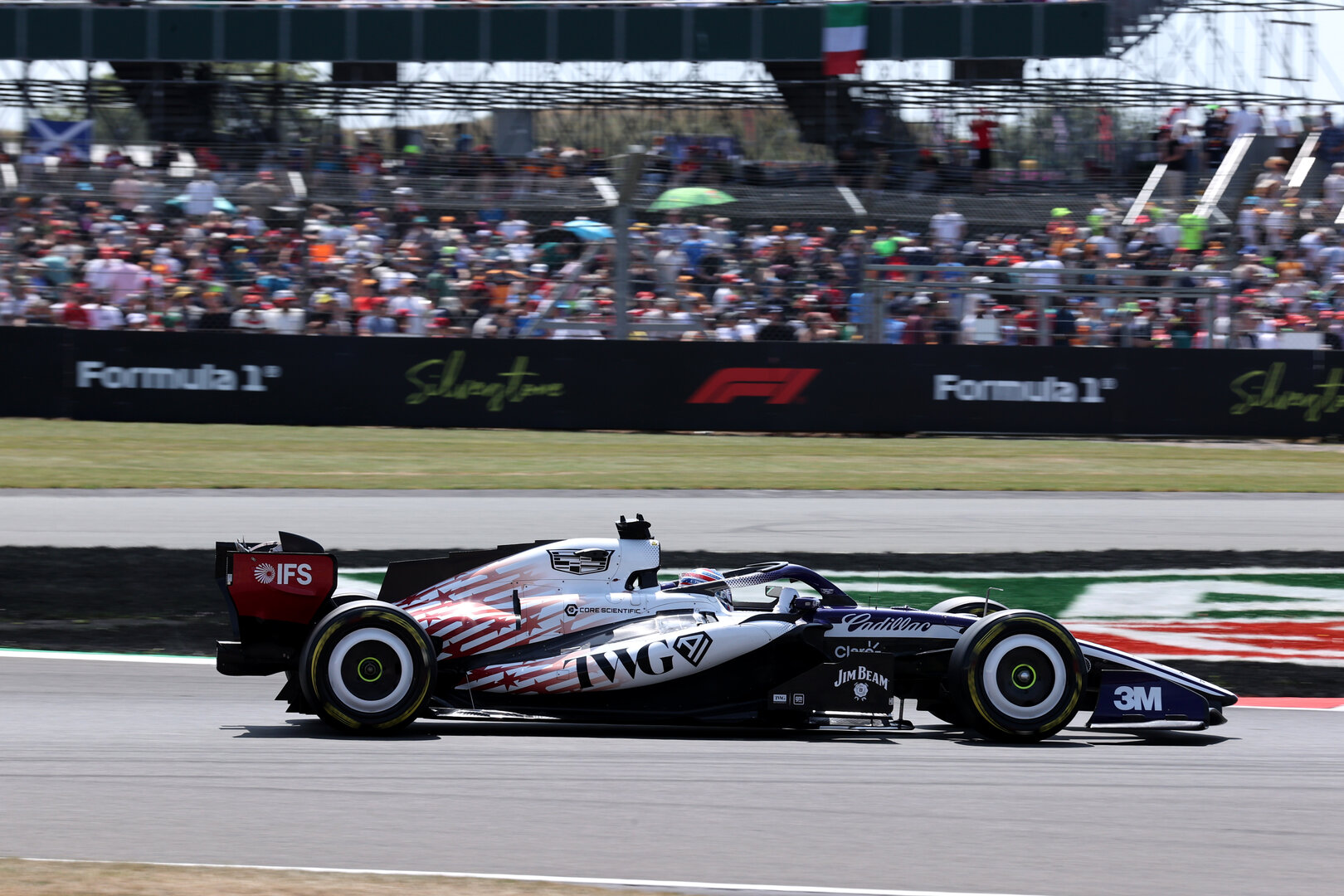GP GRAN BRETAGNA, Sergio Perez (MEX) Cadillac Formula 1 Team MAC-26.
03.07.2026. Formula 1 World Championship, Rd 9, British Grand Prix, Silverstone, England, Sprint Qualifiche Day.
- www.xpbimages.com, EMail: requests@xpbimages.com © Copyright: Davenport / XPB Images