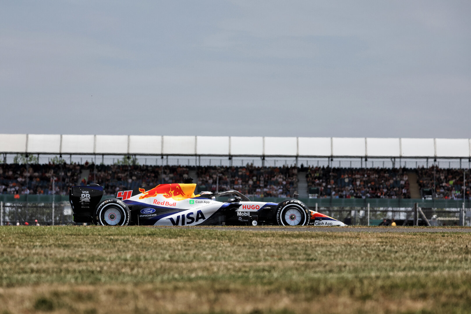 GP GRAN BRETAGNA, Arvid Lindblad (GBR) Racing Bulls Formula One Team VCARB 03.
03.07.2026. Formula 1 World Championship, Rd 9, British Grand Prix, Silverstone, England, Sprint Qualifiche Day.
- www.xpbimages.com, EMail: requests@xpbimages.com © Copyright: Dunbar / XPB Images