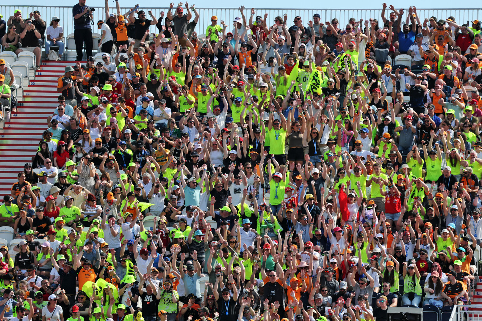 GP GRAN BRETAGNA, Circuit Atmosfera - fans in the Lando Norris grandstand. 
03.07.2026. Formula 1 World Championship, Rd 9, British Grand Prix, Silverstone, England, Sprint Qualifiche Day.
- www.xpbimages.com, EMail: requests@xpbimages.com © Copyright: Moy / XPB Images