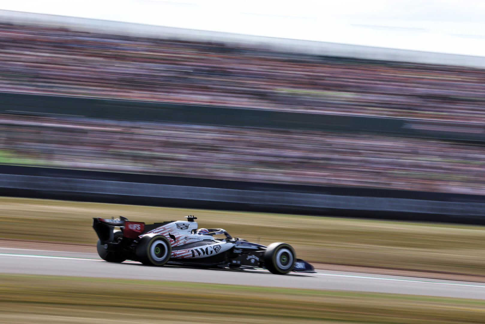 GP GRAN BRETAGNA, Sergio Perez (MEX) Cadillac Formula 1 Team MAC-26.
03.07.2026. Formula 1 World Championship, Rd 9, British Grand Prix, Silverstone, England, Sprint Qualifiche Day.
- www.xpbimages.com, EMail: requests@xpbimages.com © Copyright: Moy / XPB Images