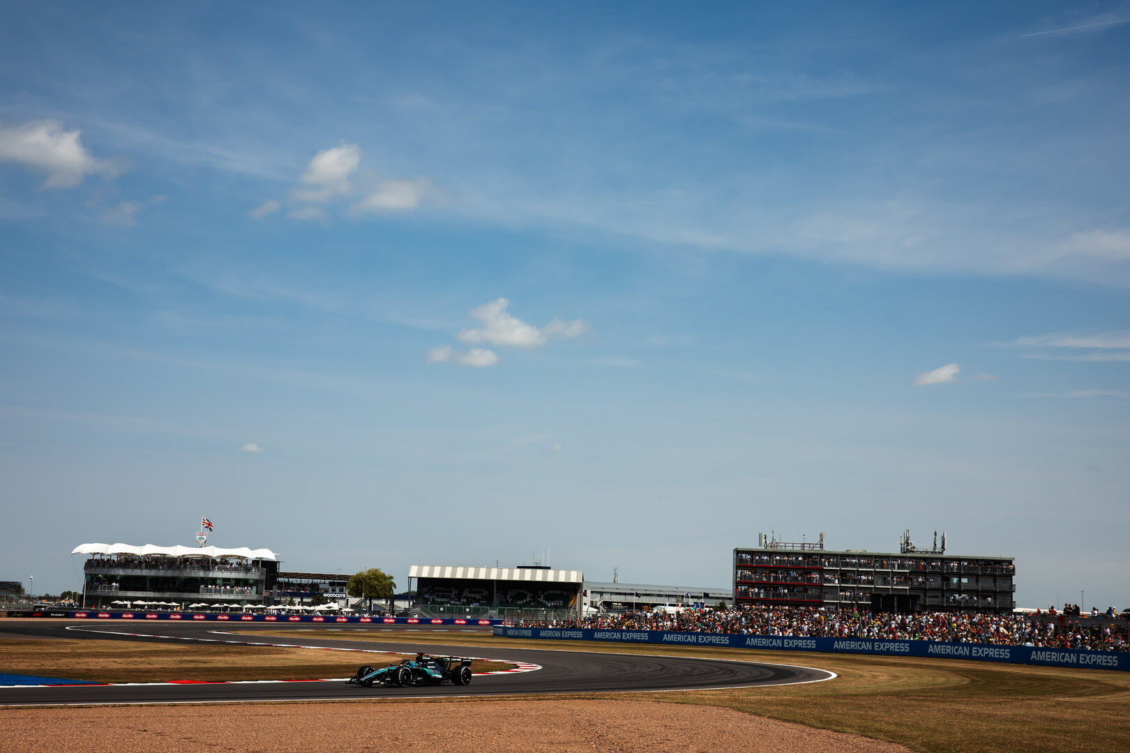 GP GRAN BRETAGNA, George Russell (GBR) Mercedes AMG Formula One Team W17.
03.07.2026. Formula 1 World Championship, Rd 9, British Grand Prix, Silverstone, England, Sprint Qualifiche Day.
- www.xpbimages.com, EMail: requests@xpbimages.com © Copyright: Bearne / XPB Images