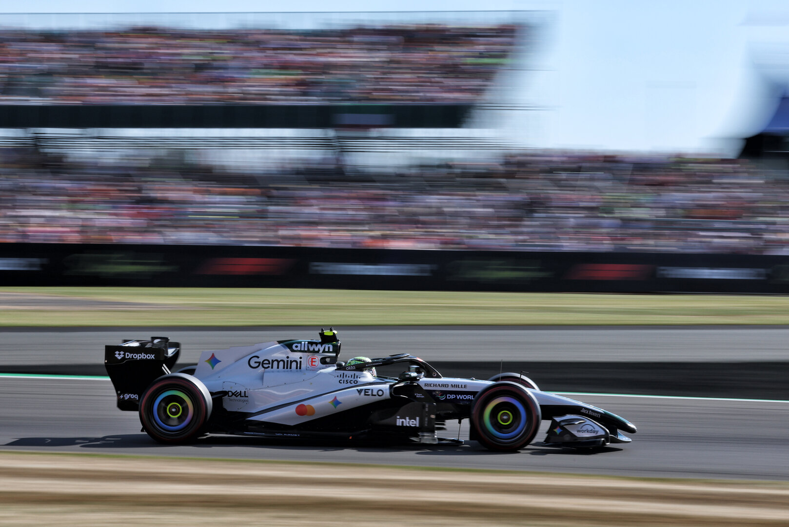 GP GRAN BRETAGNA, Lando Norris (GBR) McLaren F1 Team MCL40.
03.07.2026. Formula 1 World Championship, Rd 9, British Grand Prix, Silverstone, England, Sprint Qualifiche Day.
- www.xpbimages.com, EMail: requests@xpbimages.com © Copyright: Moy / XPB Images