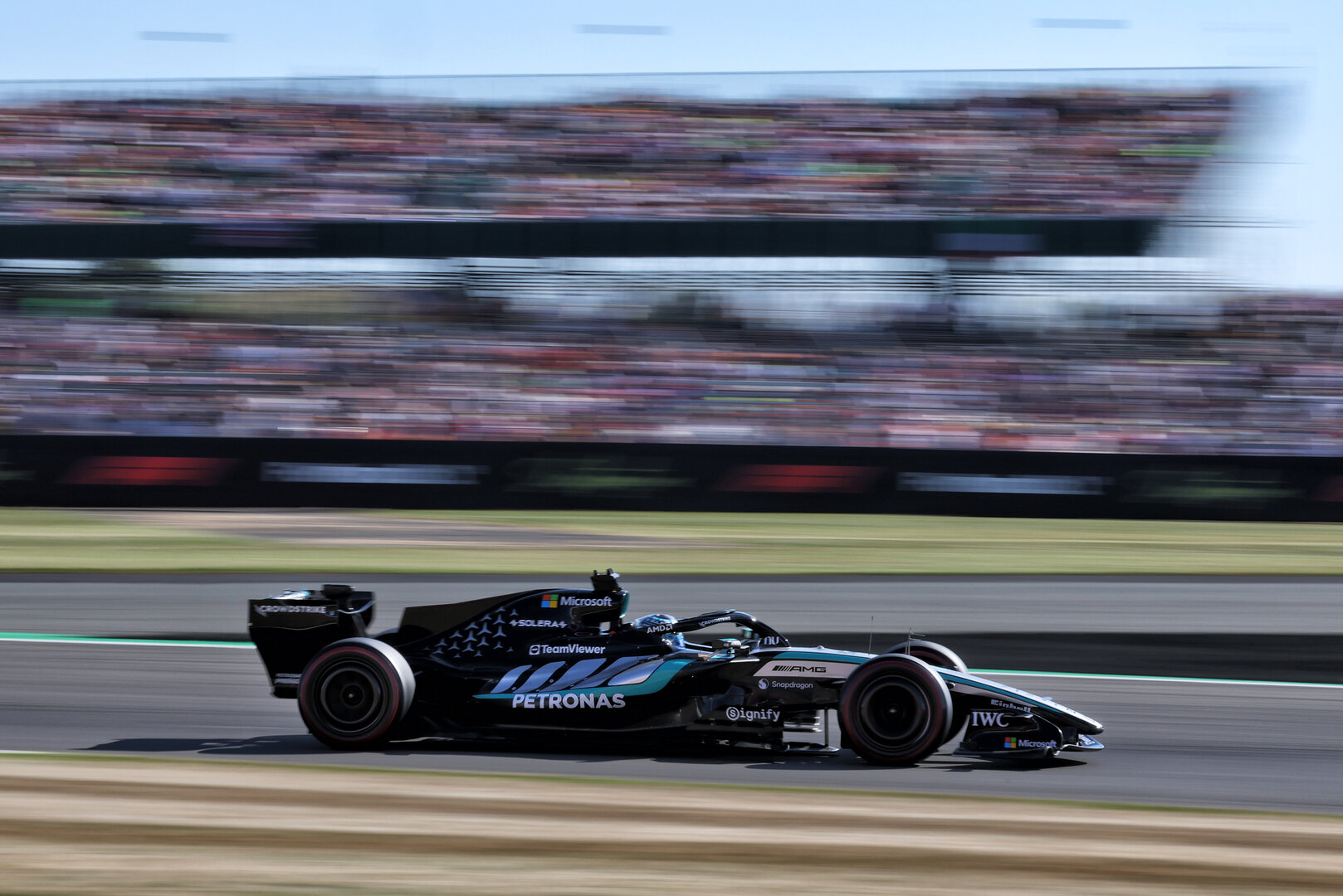 GP GRAN BRETAGNA, George Russell (GBR) Mercedes AMG Formula One Team W17.
03.07.2026. Formula 1 World Championship, Rd 9, British Grand Prix, Silverstone, England, Sprint Qualifiche Day.
- www.xpbimages.com, EMail: requests@xpbimages.com © Copyright: Moy / XPB Images