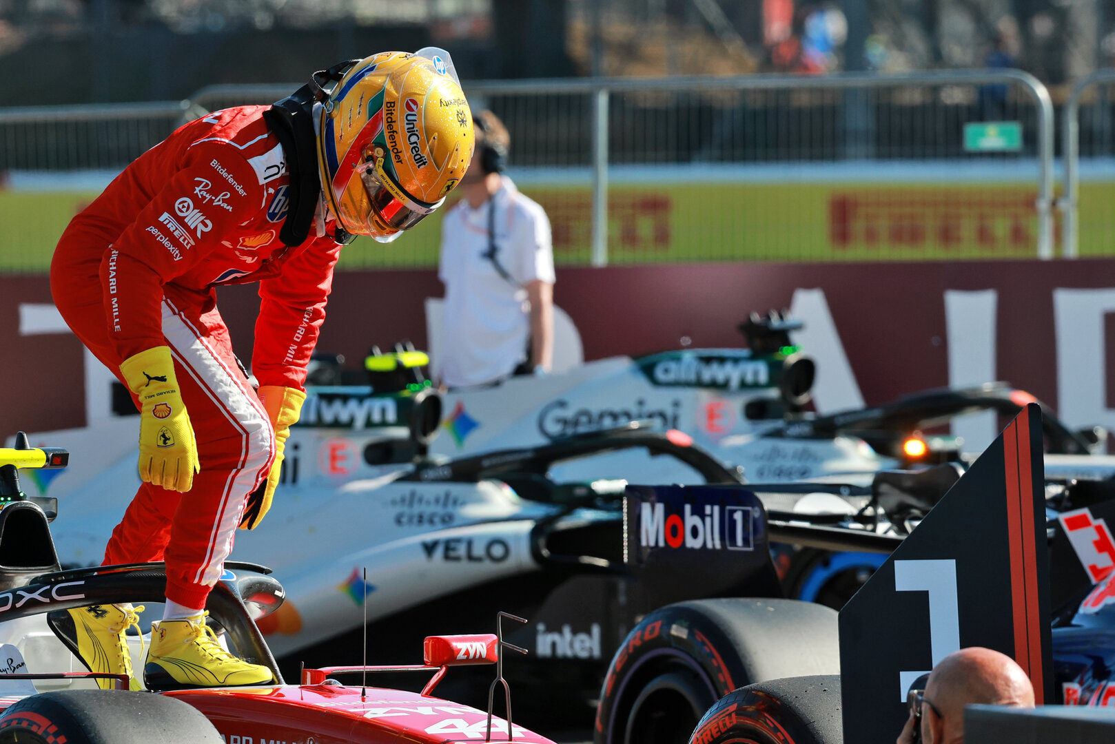 GP GRAN BRETAGNA, Lewis Hamilton (GBR) Ferrari SF-26 celebrates his pole position in Sprint  qualifying parc ferme.
03.07.2026. Formula 1 World Championship, Rd 9, British Grand Prix, Silverstone, England, Sprint Qualifiche Day.
- www.xpbimages.com, EMail: requests@xpbimages.com © Copyright: Charniaux / XPB Images