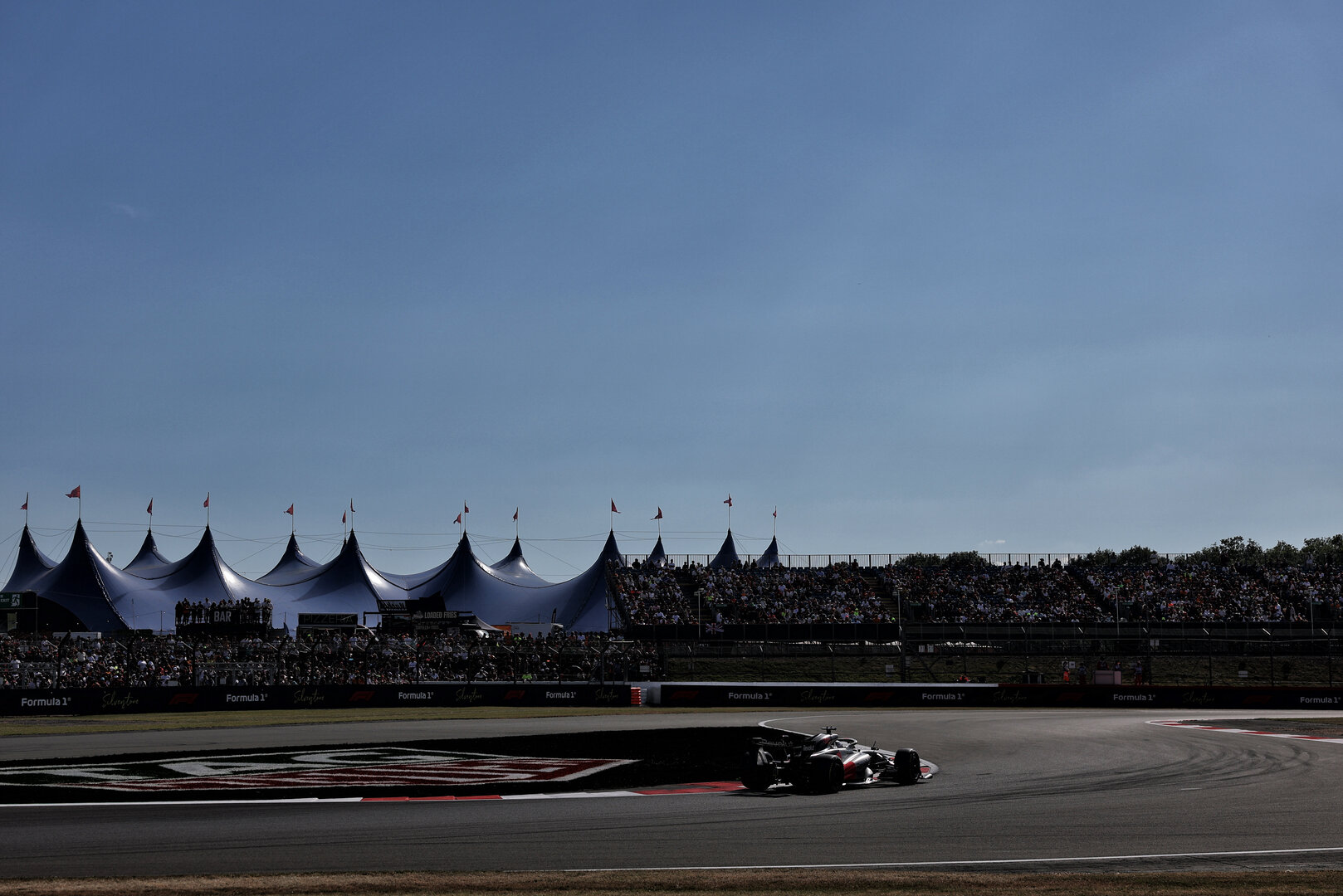 GP GRAN BRETAGNA, Nico Hulkenberg (GER) Audi F1 Team R26.
03.07.2026. Formula 1 World Championship, Rd 9, British Grand Prix, Silverstone, England, Sprint Qualifiche Day.
- www.xpbimages.com, EMail: requests@xpbimages.com © Copyright: Charniaux / XPB Images