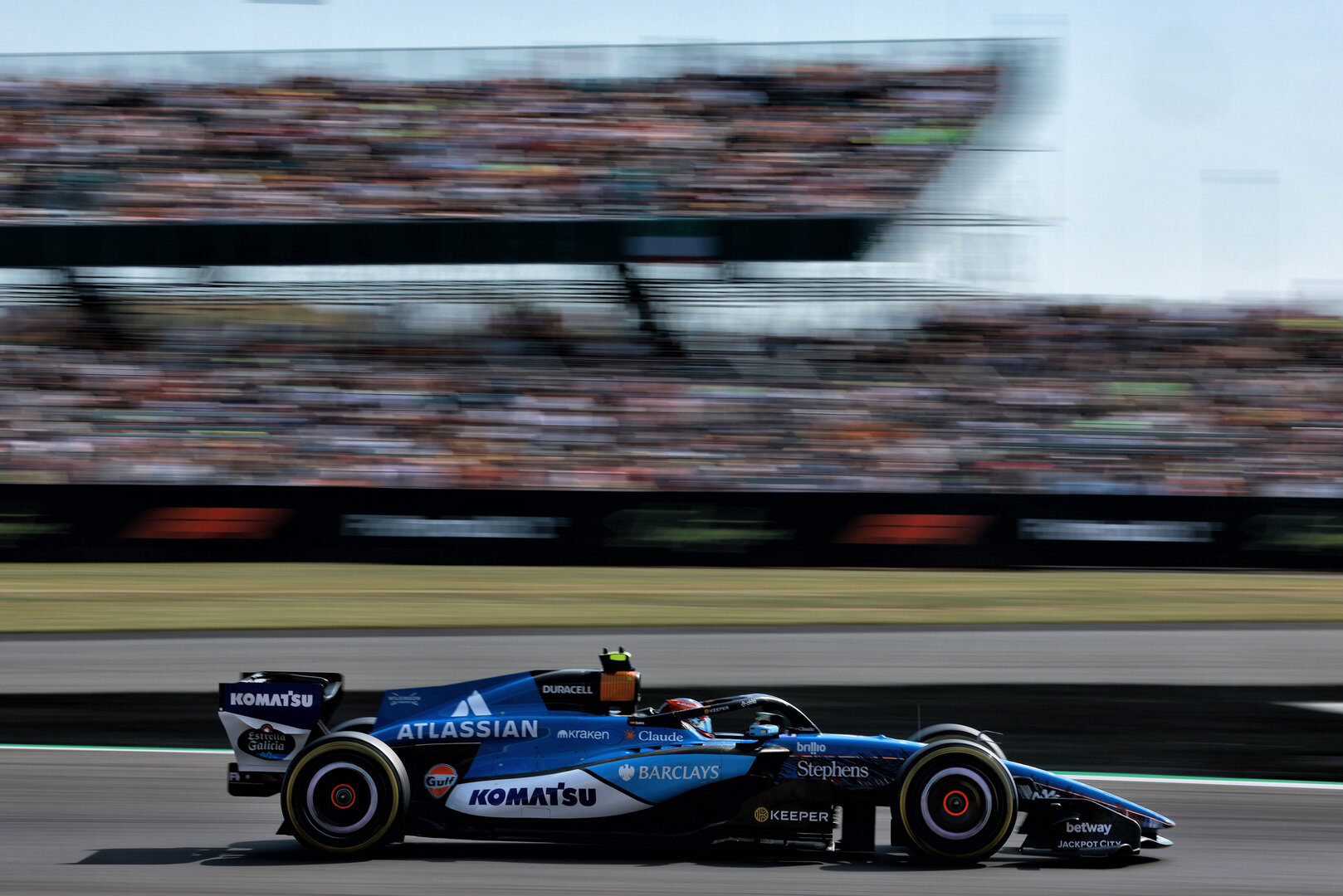 GP GRAN BRETAGNA, Carlos Sainz (ESP) Williams F1 Team FW48.
03.07.2026. Formula 1 World Championship, Rd 9, British Grand Prix, Silverstone, England, Sprint Qualifiche Day.
- www.xpbimages.com, EMail: requests@xpbimages.com © Copyright: Charniaux / XPB Images