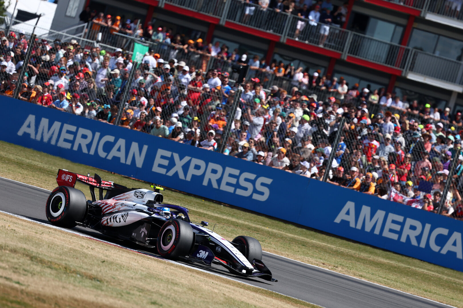 GP GRAN BRETAGNA, Valtteri Bottas (FIN) Cadillac Formula 1 Team MAC-26.
04.07.2026. Formula 1 World Championship, Rd 9, British Grand Prix, Silverstone, England, Sprint e Qualifiche Day.
- www.xpbimages.com, EMail: requests@xpbimages.com © Copyright: Bearne / XPB Images