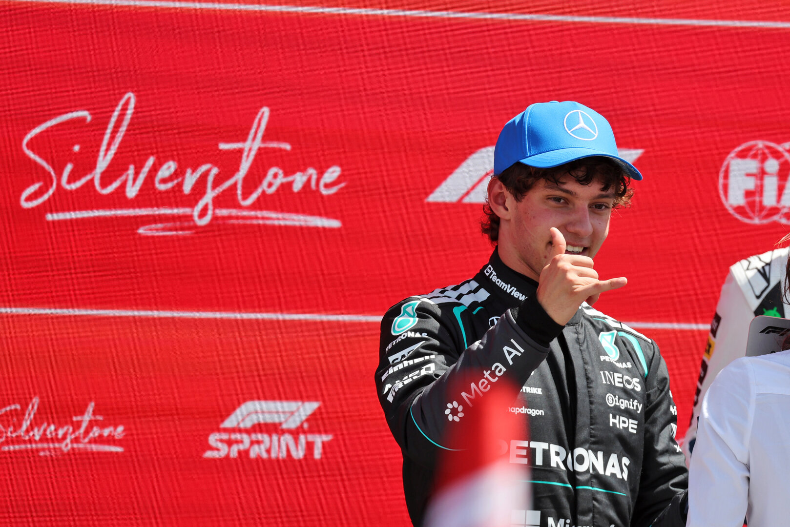 GP GRAN BRETAGNA, Gara winner Andrea Kimi Antonelli (ITA) Mercedes AMG Formula One Team in Sprint parc ferme.
04.07.2026. Formula 1 World Championship, Rd 9, British Grand Prix, Silverstone, England, Sprint e Qualifiche Day.
- www.xpbimages.com, EMail: requests@xpbimages.com © Copyright: Moy / XPB Images