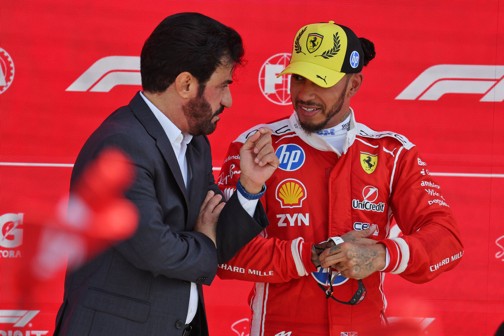 GP GRAN BRETAGNA, (L to R): Mohammed Bin Sulayem (UAE) FIA President with second placed Lewis Hamilton (GBR) Ferrari in Sprint parc ferme.
04.07.2026. Formula 1 World Championship, Rd 9, British Grand Prix, Silverstone, England, Sprint e Qualifiche Day.
- www.xpbimages.com, EMail: requests@xpbimages.com © Copyright: Moy / XPB Images