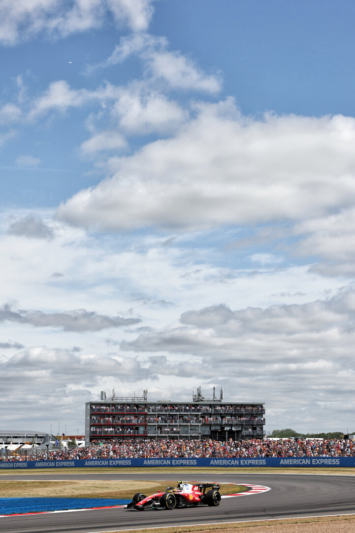 GP GRAN BRETAGNA, Lewis Hamilton (GBR) Ferrari SF-26.
04.07.2026. Formula 1 World Championship, Rd 9, British Grand Prix, Silverstone, England, Sprint e Qualifiche Day.
- www.xpbimages.com, EMail: requests@xpbimages.com © Copyright: Bearne / XPB Images