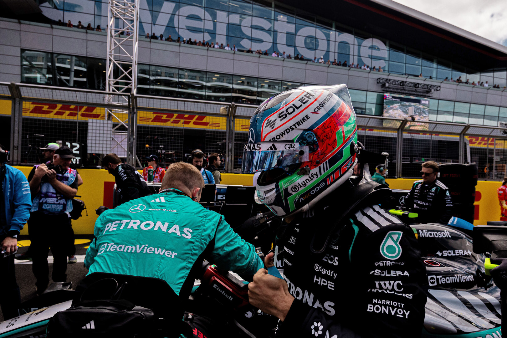 GP GRAN BRETAGNA, Andrea Kimi Antonelli (ITA) Mercedes AMG Formula One Team on the grid.
04.07.2026. Formula 1 World Championship, Rd 9, British Grand Prix, Silverstone, England, Sprint e Qualifiche Day.
 - www.xpbimages.com, EMail: requests@xpbimages.com © Copyright: Denny / XPB Images