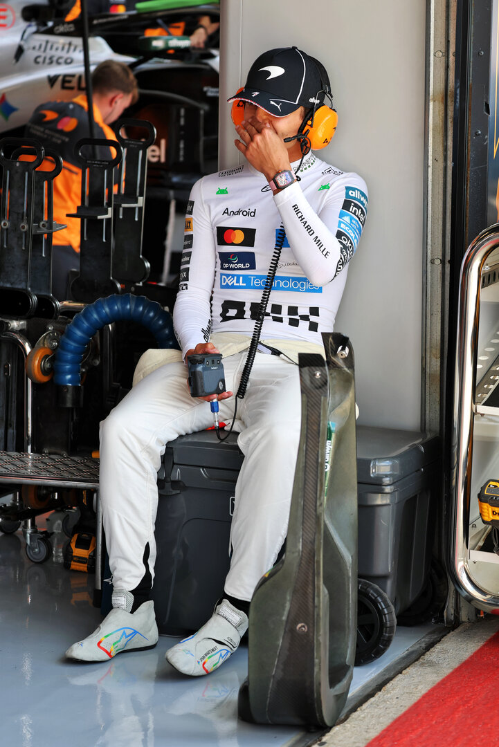 GP GRAN BRETAGNA, Lando Norris (GBR) McLaren F1 Team.
04.07.2026. Formula 1 World Championship, Rd 9, British Grand Prix, Silverstone, England, Sprint e Qualifiche Day.
- www.xpbimages.com, EMail: requests@xpbimages.com © Copyright: Batchelor / XPB Images
