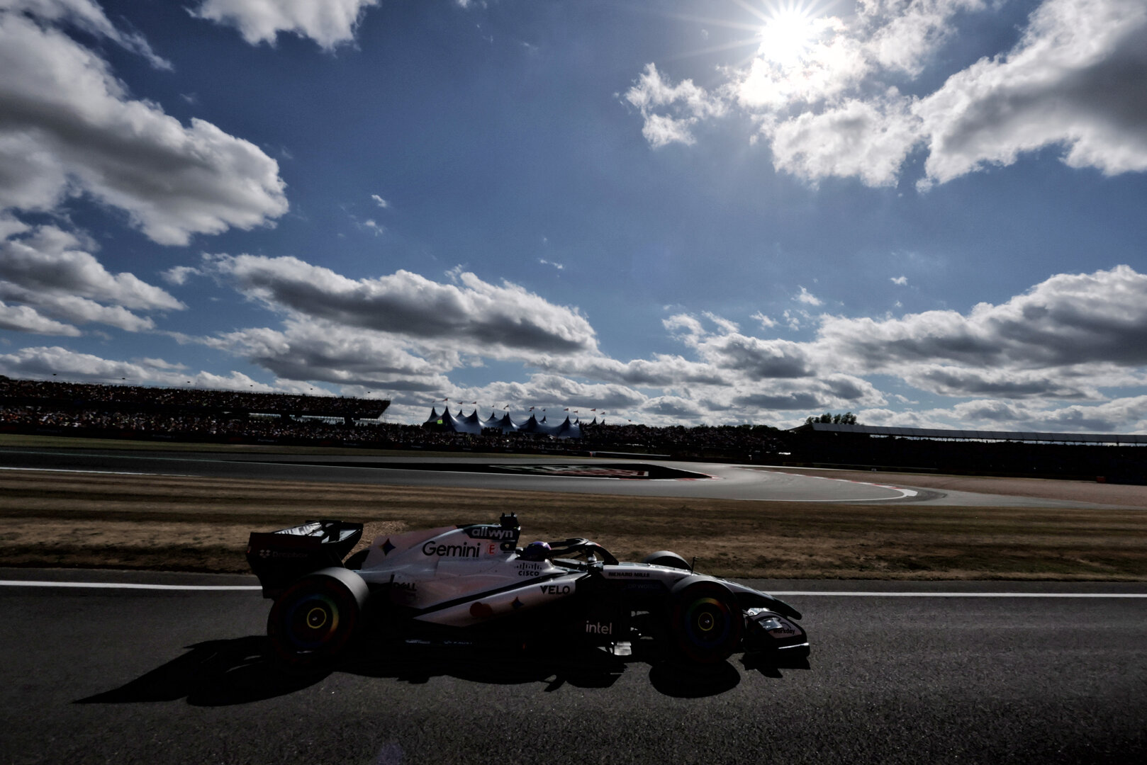 GP GRAN BRETAGNA, Oscar Piastri (AUS) McLaren F1 Team MCL40.
04.07.2026. Formula 1 World Championship, Rd 9, British Grand Prix, Silverstone, England, Sprint e Qualifiche Day.
- www.xpbimages.com, EMail: requests@xpbimages.com © Copyright: Charniaux / XPB Images