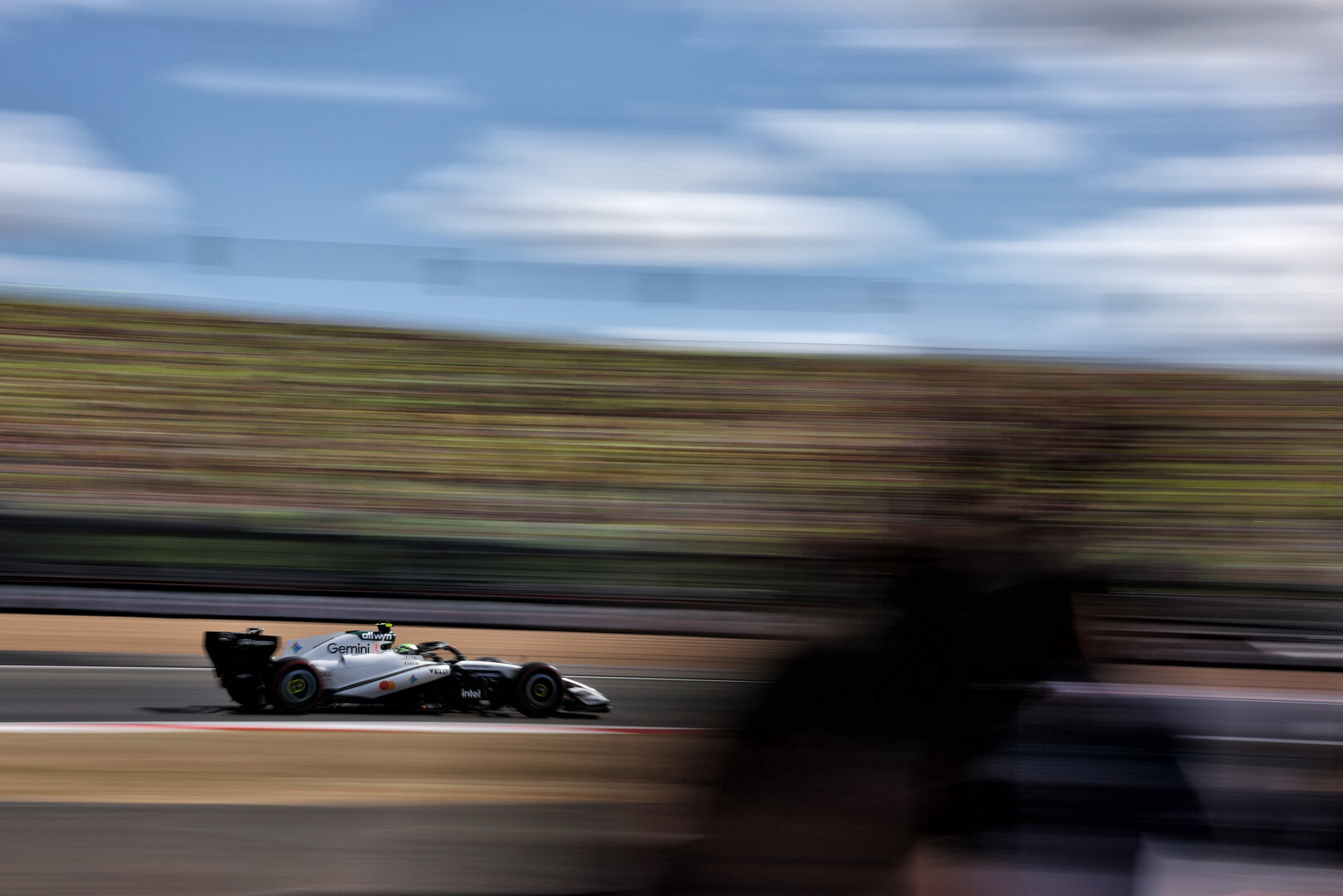GP GRAN BRETAGNA, Lando Norris (GBR) McLaren F1 Team MCL40.
04.07.2026. Formula 1 World Championship, Rd 9, British Grand Prix, Silverstone, England, Sprint e Qualifiche Day.
- www.xpbimages.com, EMail: requests@xpbimages.com © Copyright: Charniaux / XPB Images