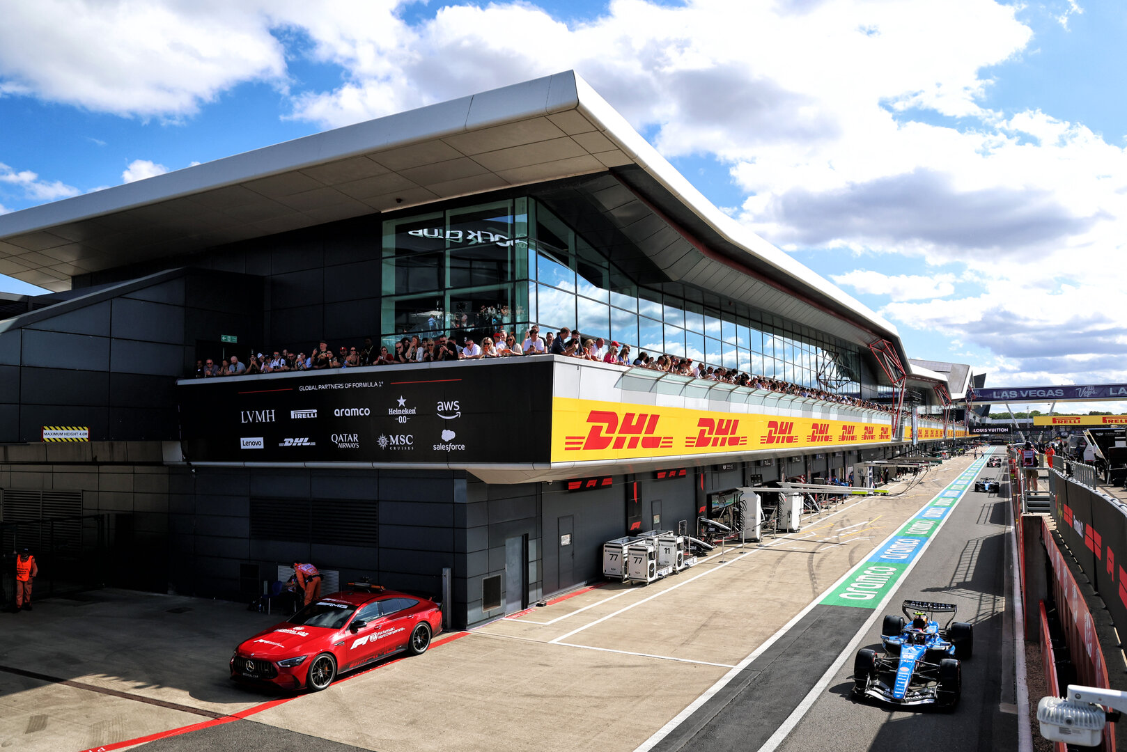 GP GRAN BRETAGNA, Carlos Sainz (ESP) Williams F1 Team FW48.
04.07.2026. Formula 1 World Championship, Rd 9, British Grand Prix, Silverstone, England, Sprint e Qualifiche Day.
- www.xpbimages.com, EMail: requests@xpbimages.com © Copyright: Batchelor / XPB Images