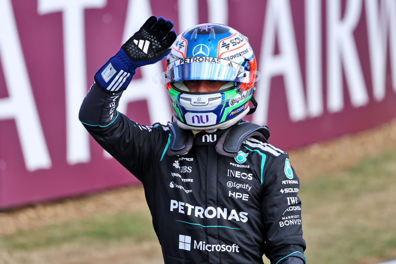 GP GRAN BRETAGNA, Andrea Kimi Antonelli (ITA) Mercedes AMG Formula One Team celebrates his pole position in qualk parc ferme.
04.07.2026. Formula 1 World Championship, Rd 9, British Grand Prix, Silverstone, England, Sprint e Qualifiche Day.
- www.xpbimages.com, EMail: requests@xpbimages.com © Copyright: Batchelor / XPB Images