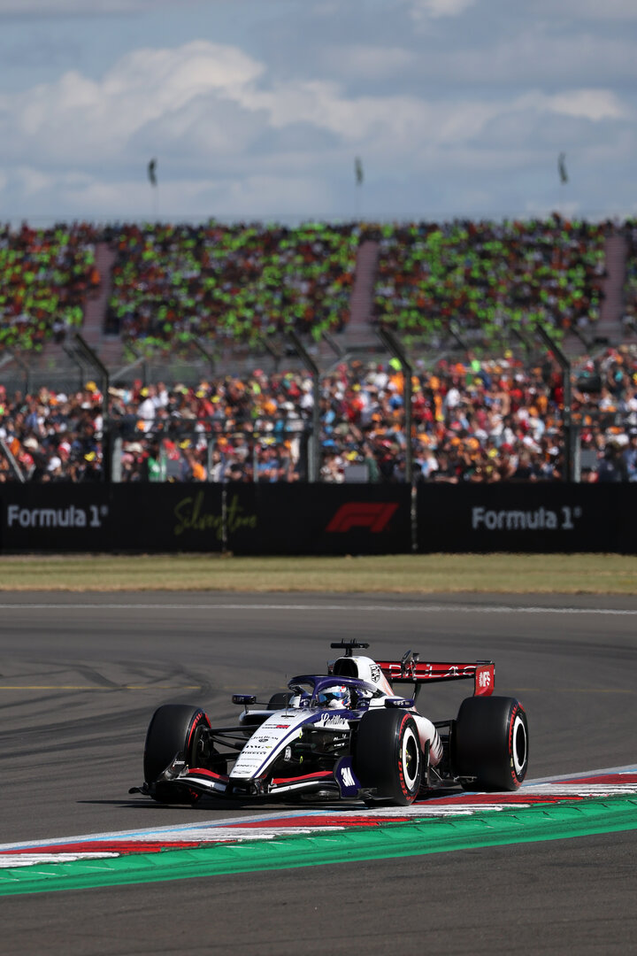 GP GRAN BRETAGNA, Sergio Perez (MEX) Cadillac Formula 1 Team MAC-26.
04.07.2026. Formula 1 World Championship, Rd 9, British Grand Prix, Silverstone, England, Sprint e Qualifiche Day.
- www.xpbimages.com, EMail: requests@xpbimages.com © Copyright: Moy / XPB Images