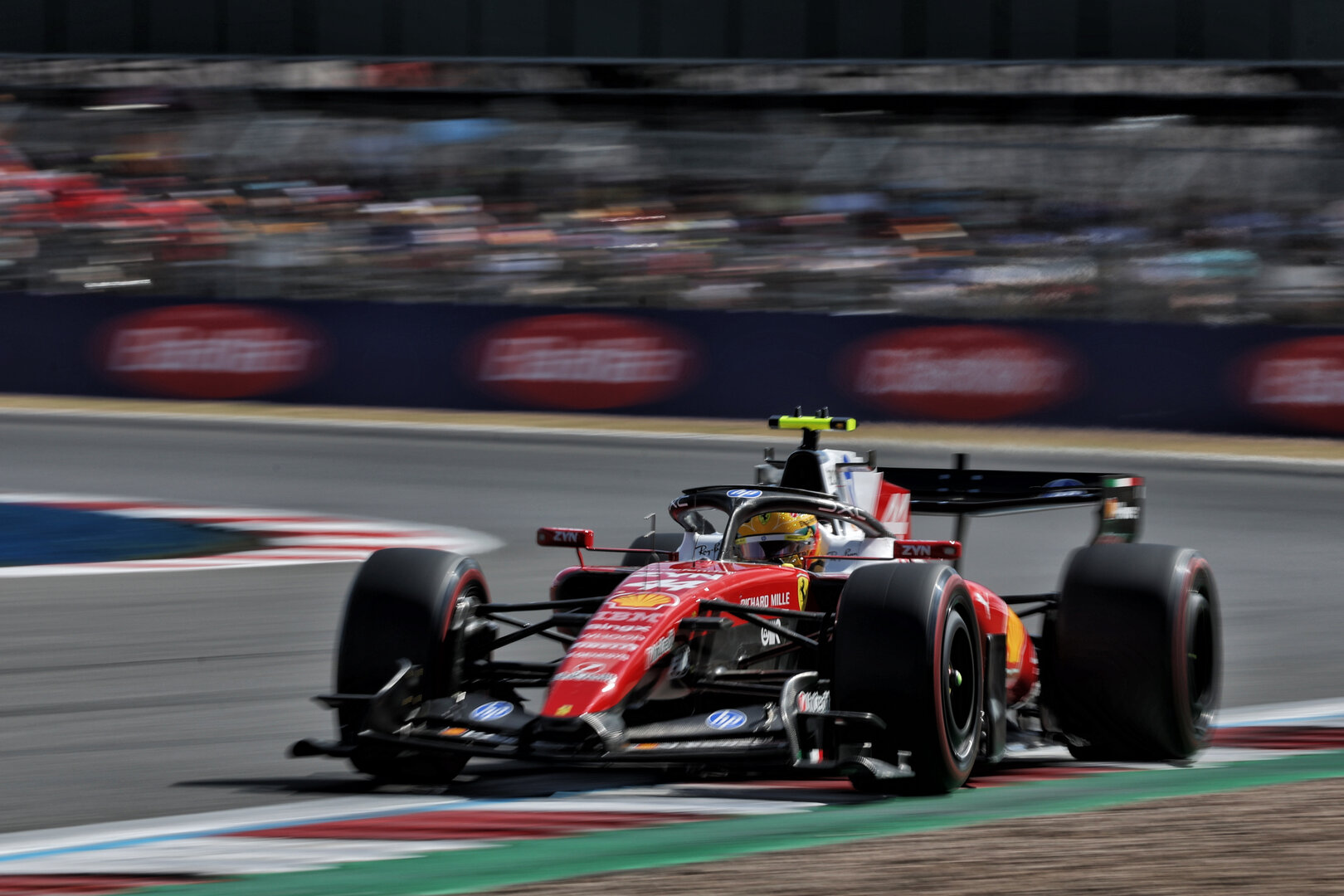 GP GRAN BRETAGNA, Lewis Hamilton (GBR) Ferrari SF-26.
04.07.2026. Formula 1 World Championship, Rd 9, British Grand Prix, Silverstone, England, Sprint e Qualifiche Day.
- www.xpbimages.com, EMail: requests@xpbimages.com © Copyright: Dunbar / XPB Images