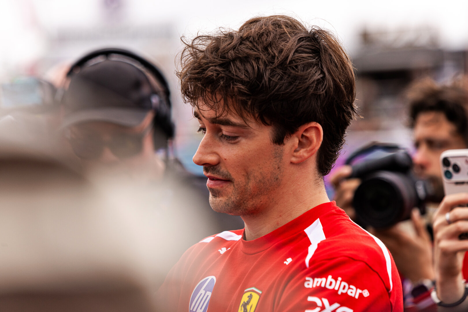 GP GRAN BRETAGNA, Charles Leclerc (MON) Ferrari with fans.
05.07.2026. Formula 1 World Championship, Rd 9, British Grand Prix, Silverstone, England, Gara Day.
 - www.xpbimages.com, EMail: requests@xpbimages.com © Copyright: Denny / XPB Images