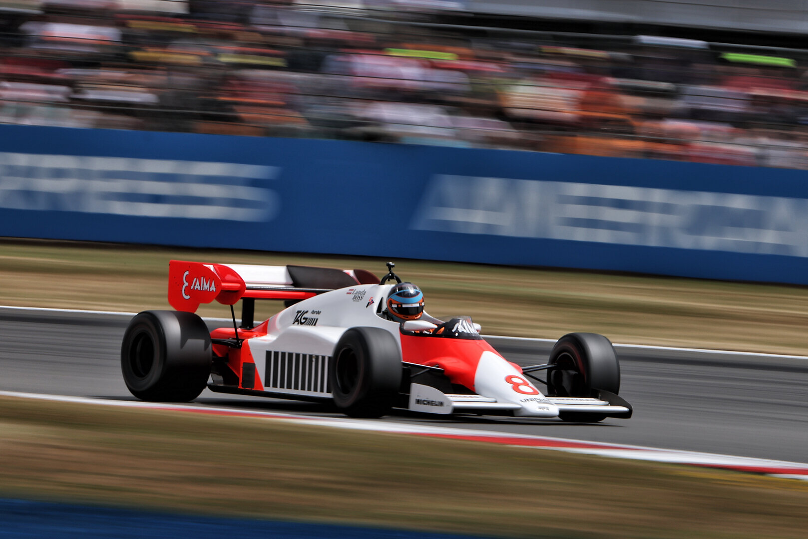 GP GRAN BRETAGNA, Zak Brown (USA) McLaren F1 Team Executive Director drives a 1984 McLaren MP4/2.
05.07.2026. Formula 1 World Championship, Rd 9, British Grand Prix, Silverstone, England, Gara Day.
- www.xpbimages.com, EMail: requests@xpbimages.com © Copyright: Charniaux / XPB Images