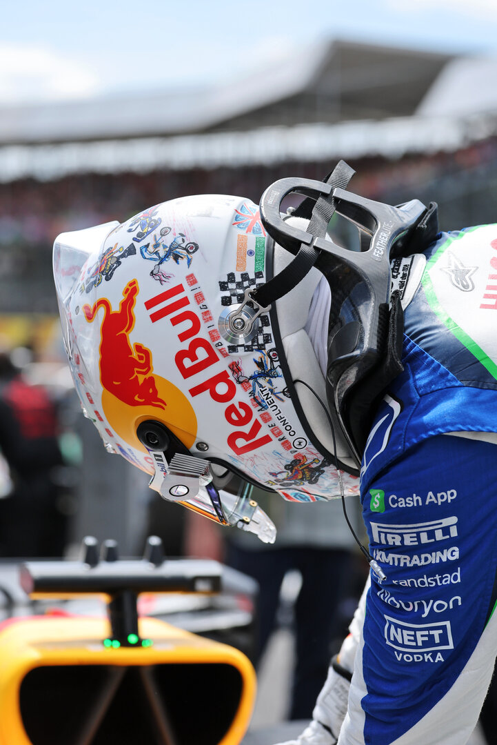 GP GRAN BRETAGNA, Arvid Lindblad (GBR) Racing Bulls Formula One Team VCARB 03 on the grid.
05.07.2026. Formula 1 World Championship, Rd 9, British Grand Prix, Silverstone, England, Gara Day.
- www.xpbimages.com, EMail: requests@xpbimages.com © Copyright: Bearne / XPB Images