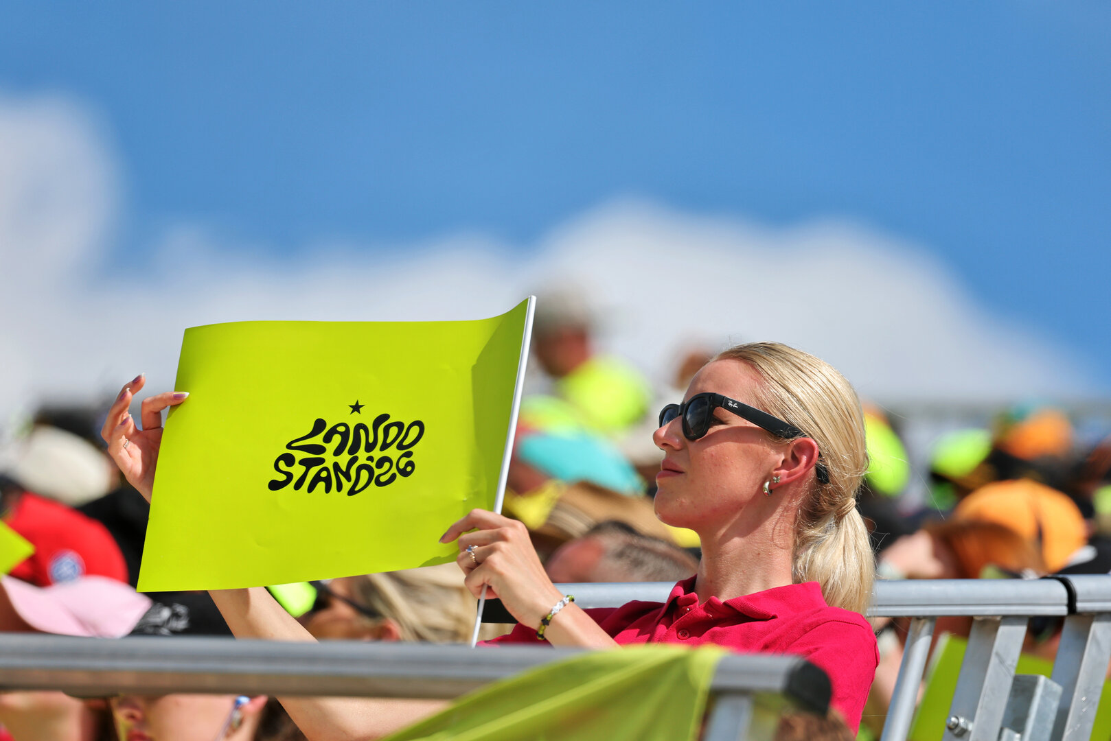 GP GRAN BRETAGNA, Circuit Atmosfera - fans in the Lando Norris grandstand.
05.07.2026. Formula 1 World Championship, Rd 9, British Grand Prix, Silverstone, England, Gara Day.
- www.xpbimages.com, EMail: requests@xpbimages.com © Copyright: Bearne / XPB Images
