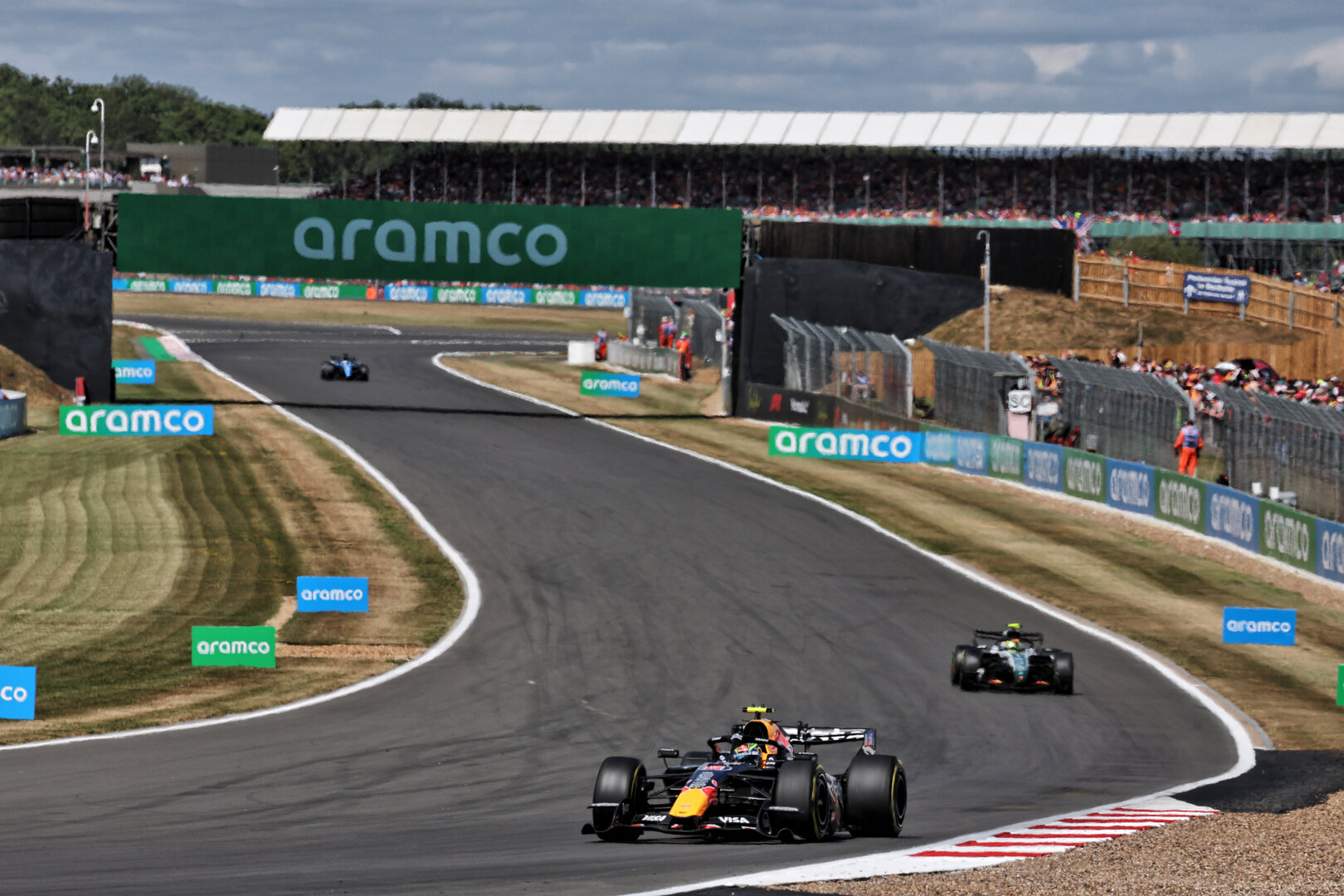 GP GRAN BRETAGNA, Isack Hadjar (FRA) Red Bull Racing RB22.
05.07.2026. Formula 1 World Championship, Rd 9, British Grand Prix, Silverstone, England, Gara Day.
- www.xpbimages.com, EMail: requests@xpbimages.com © Copyright: Bearne / XPB Images