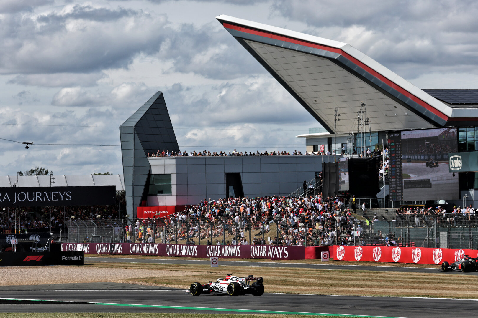 GP GRAN BRETAGNA, Esteban Ocon (FRA) Haas F1 Team VF-26.
05.07.2026. Formula 1 World Championship, Rd 9, British Grand Prix, Silverstone, England, Gara Day.
- www.xpbimages.com, EMail: requests@xpbimages.com © Copyright: Bearne / XPB Images