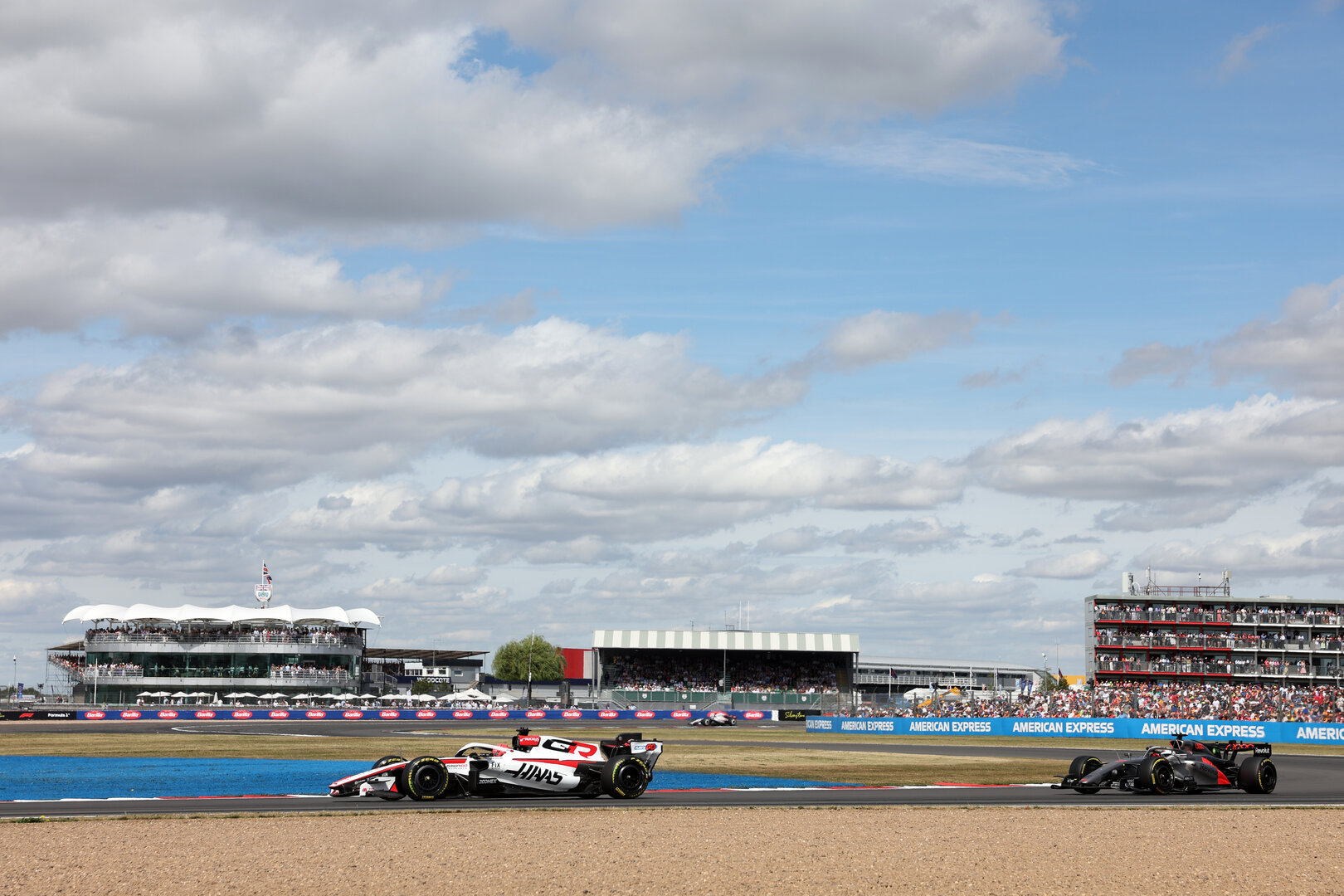 GP GRAN BRETAGNA, Esteban Ocon (FRA) Haas F1 Team VF-26.
05.07.2026. Formula 1 World Championship, Rd 9, British Grand Prix, Silverstone, England, Gara Day.
- www.xpbimages.com, EMail: requests@xpbimages.com © Copyright: Bearne / XPB Images