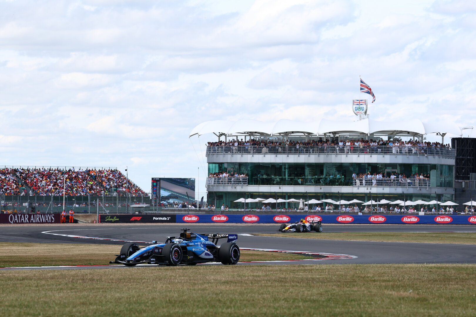 GP GRAN BRETAGNA, Alexander Albon (THA) Williams F1 Team FW48.
05.07.2026. Formula 1 World Championship, Rd 9, British Grand Prix, Silverstone, England, Gara Day.
- www.xpbimages.com, EMail: requests@xpbimages.com © Copyright: Bearne / XPB Images