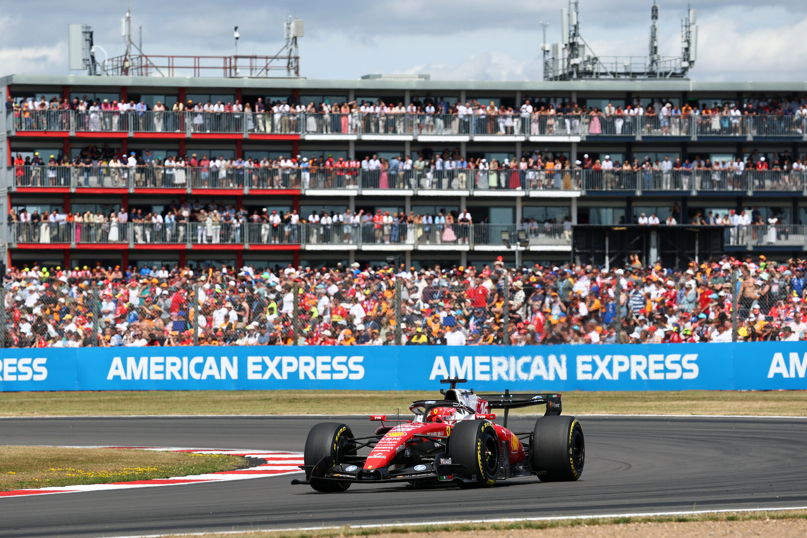 GP GRAN BRETAGNA, Charles Leclerc (MON) Ferrari SF-26.
05.07.2026. Formula 1 World Championship, Rd 9, British Grand Prix, Silverstone, England, Gara Day.
- www.xpbimages.com, EMail: requests@xpbimages.com © Copyright: Bearne / XPB Images