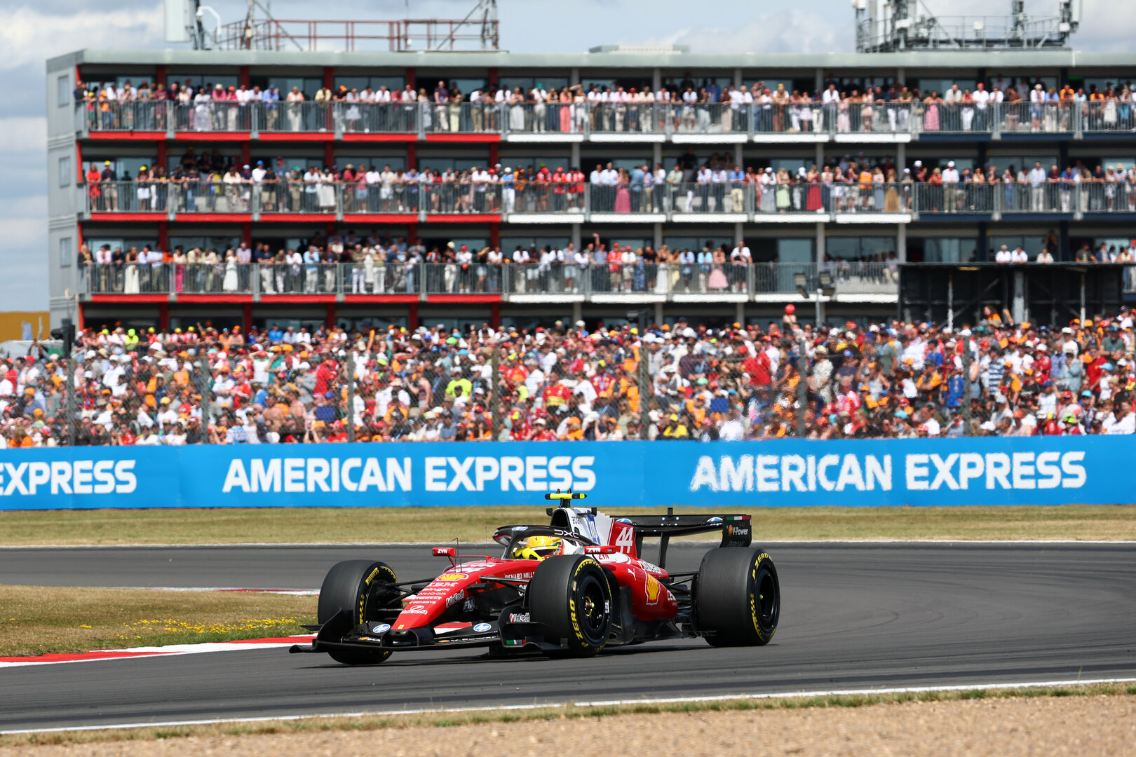 GP GRAN BRETAGNA, Lewis Hamilton (GBR) Ferrari SF-26.
05.07.2026. Formula 1 World Championship, Rd 9, British Grand Prix, Silverstone, England, Gara Day.
- www.xpbimages.com, EMail: requests@xpbimages.com © Copyright: Bearne / XPB Images