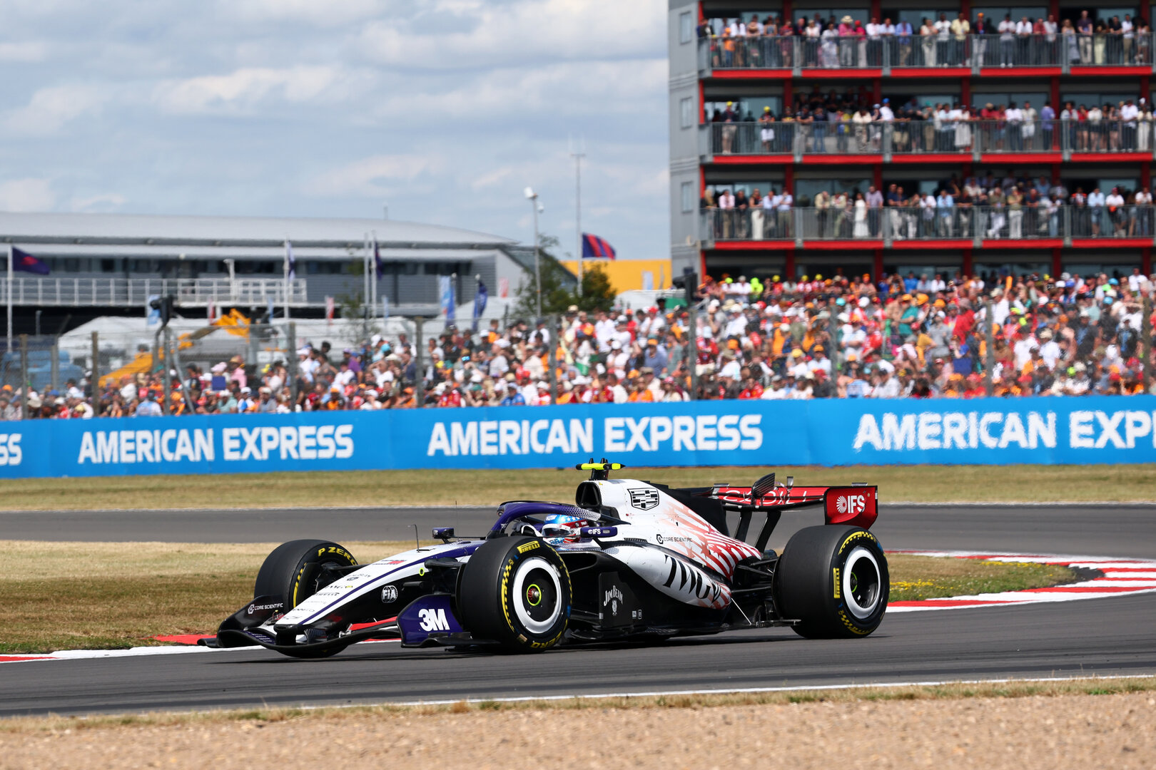 GP GRAN BRETAGNA, Valtteri Bottas (FIN) Cadillac Formula 1 Team MAC-26.
05.07.2026. Formula 1 World Championship, Rd 9, British Grand Prix, Silverstone, England, Gara Day.
- www.xpbimages.com, EMail: requests@xpbimages.com © Copyright: Bearne / XPB Images