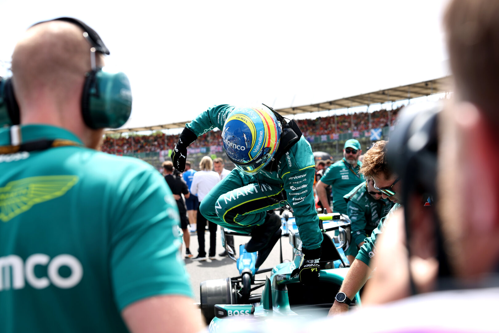 GP GRAN BRETAGNA, Fernando Alonso (ESP) Aston Martin F1 Team on the grid.
05.07.2026. Formula 1 World Championship, Rd 9, British Grand Prix, Silverstone, England, Gara Day.
- www.xpbimages.com, EMail: requests@xpbimages.com © Copyright: Bearne / XPB Images