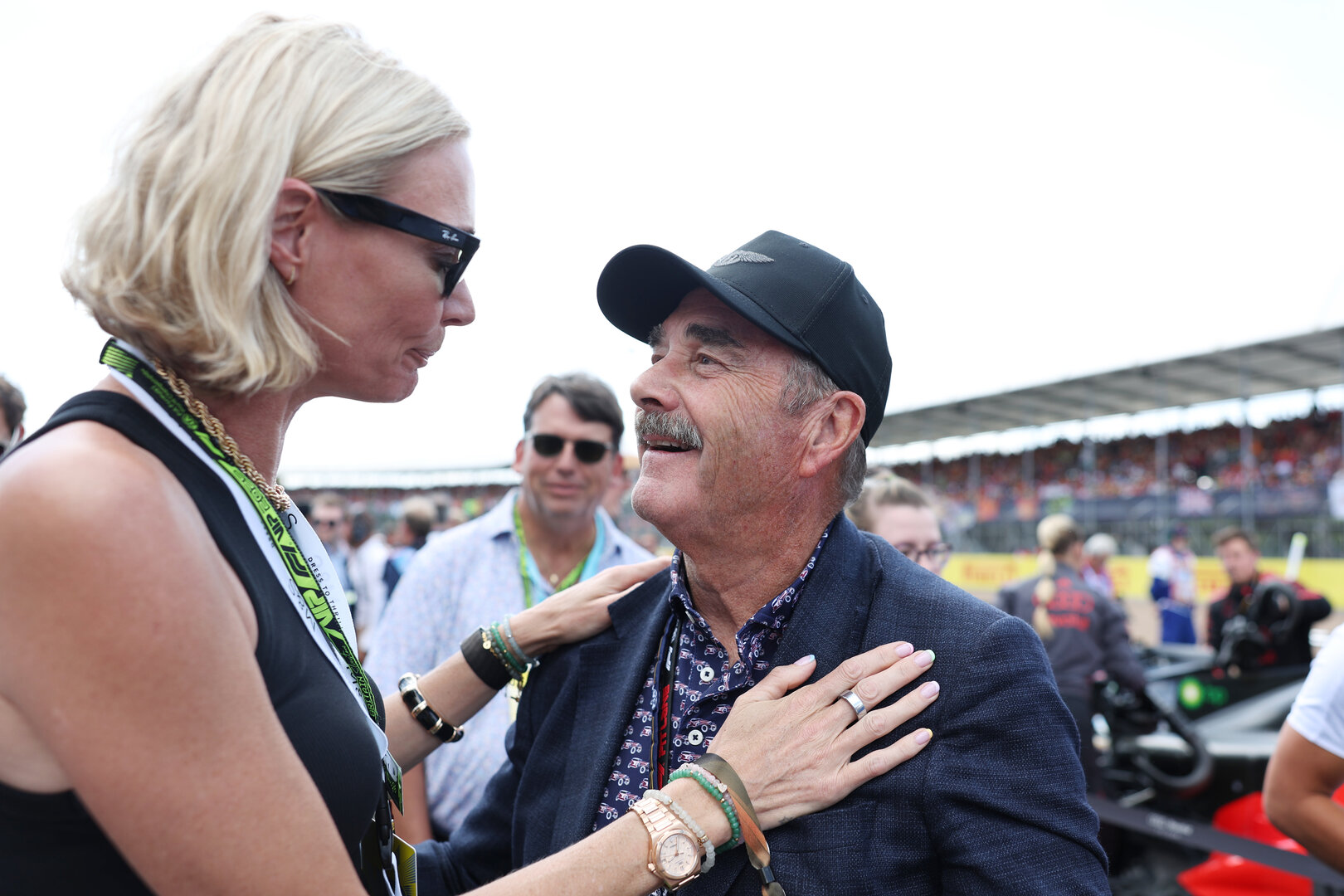 GP GRAN BRETAGNA, (L to R): Jodie Kidd (GBR) with Nigel Mansell (GBR) on the grid.
05.07.2026. Formula 1 World Championship, Rd 9, British Grand Prix, Silverstone, England, Gara Day.
- www.xpbimages.com, EMail: requests@xpbimages.com © Copyright: Bearne / XPB Images