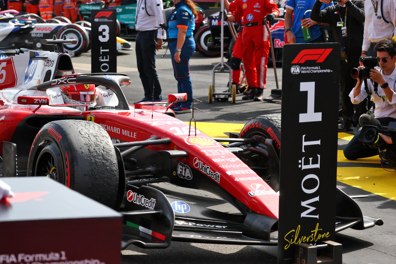 GP GRAN BRETAGNA, Gara winner Charles Leclerc (MON) Ferrari SF-26 celebrates in parc ferme.
05.07.2026. Formula 1 World Championship, Rd 9, British Grand Prix, Silverstone, England, Gara Day.
- www.xpbimages.com, EMail: requests@xpbimages.com © Copyright: Bearne / XPB Images