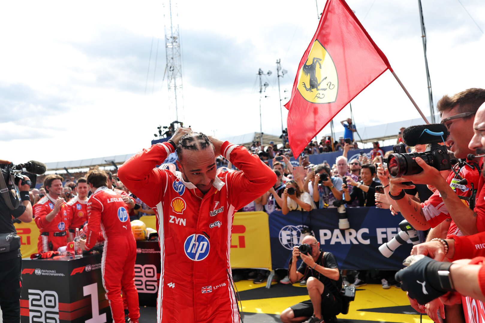GP GRAN BRETAGNA, Rhird placed Lewis Hamilton (GBR) Ferrari in parc ferme.
05.07.2026. Formula 1 World Championship, Rd 9, British Grand Prix, Silverstone, England, Gara Day.
- www.xpbimages.com, EMail: requests@xpbimages.com © Copyright: Bearne / XPB Images