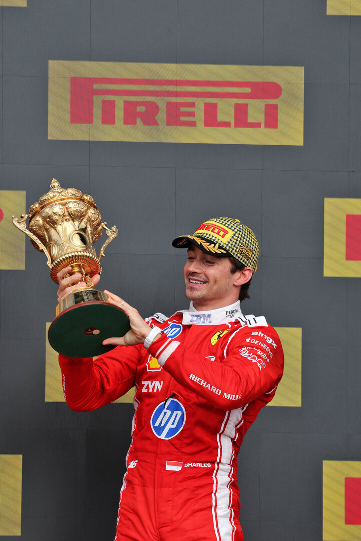 GP GRAN BRETAGNA, Gara winner Charles Leclerc (MON) Ferrari celebrates on the podium.
05.07.2026. Formula 1 World Championship, Rd 9, British Grand Prix, Silverstone, England, Gara Day.
- www.xpbimages.com, EMail: requests@xpbimages.com © Copyright: Moy / XPB Images