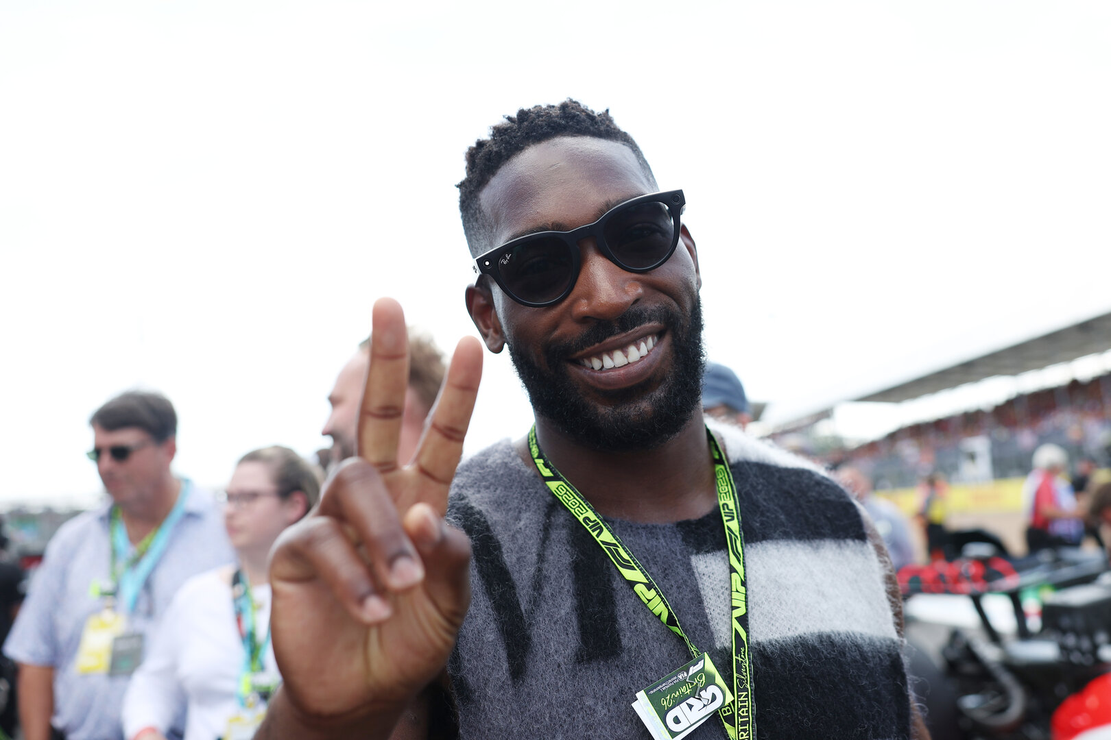 GP GRAN BRETAGNA, Tinie Tempah (GBR) Rapper on the grid.
05.07.2026. Formula 1 World Championship, Rd 9, British Grand Prix, Silverstone, England, Gara Day.
- www.xpbimages.com, EMail: requests@xpbimages.com © Copyright: Bearne / XPB Images
