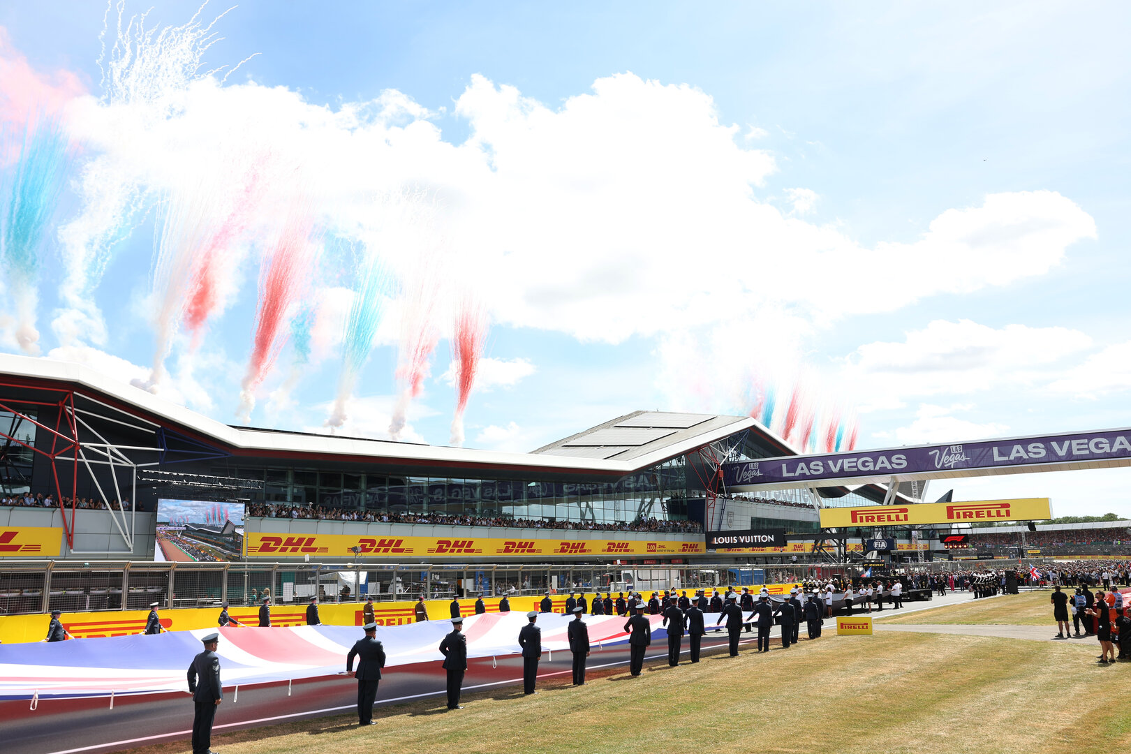 GP GRAN BRETAGNA, griglia Atmosfera.
05.07.2026. Formula 1 World Championship, Rd 9, British Grand Prix, Silverstone, England, Gara Day.
- www.xpbimages.com, EMail: requests@xpbimages.com © Copyright: Bearne / XPB Images